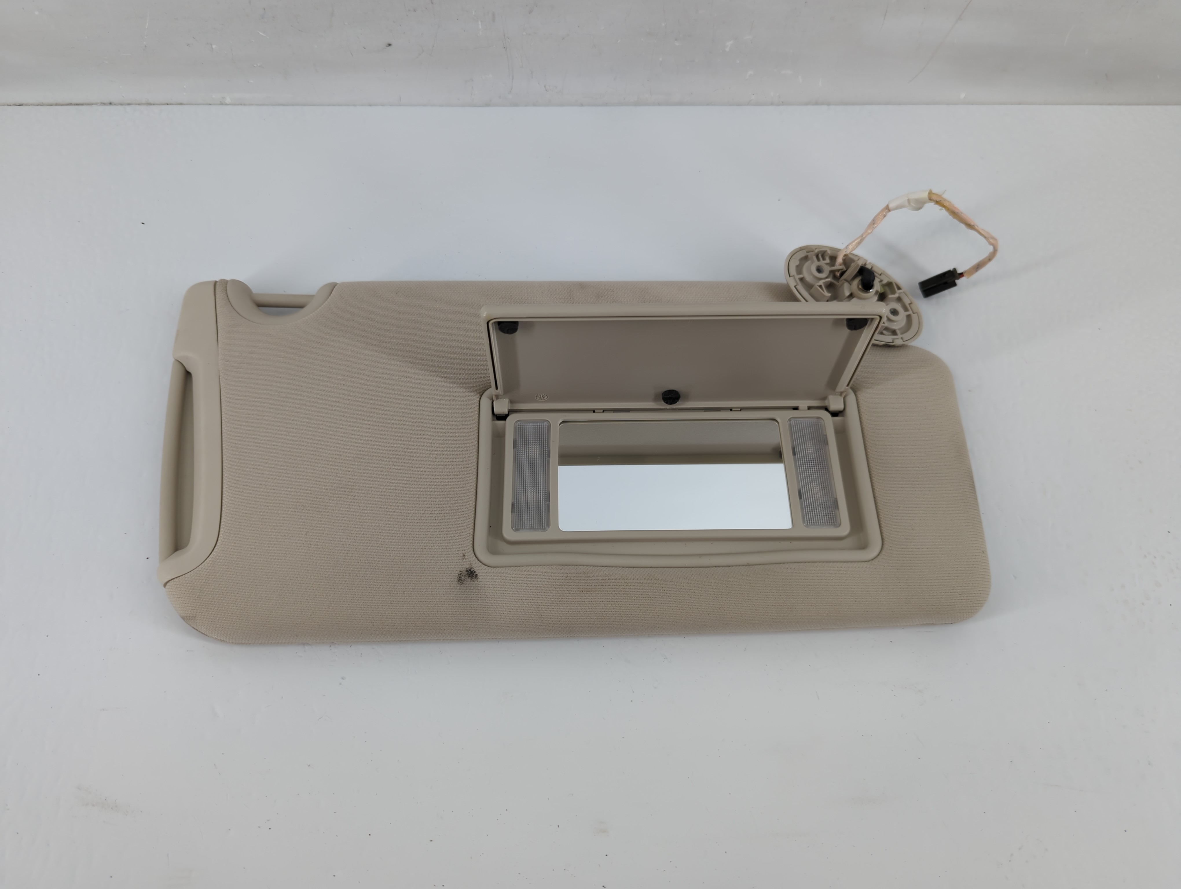 Picture of 2015-2022 Chrysler 300 Driver Sun Visor Mirror Left Sunvisor Light Beige 1131663
