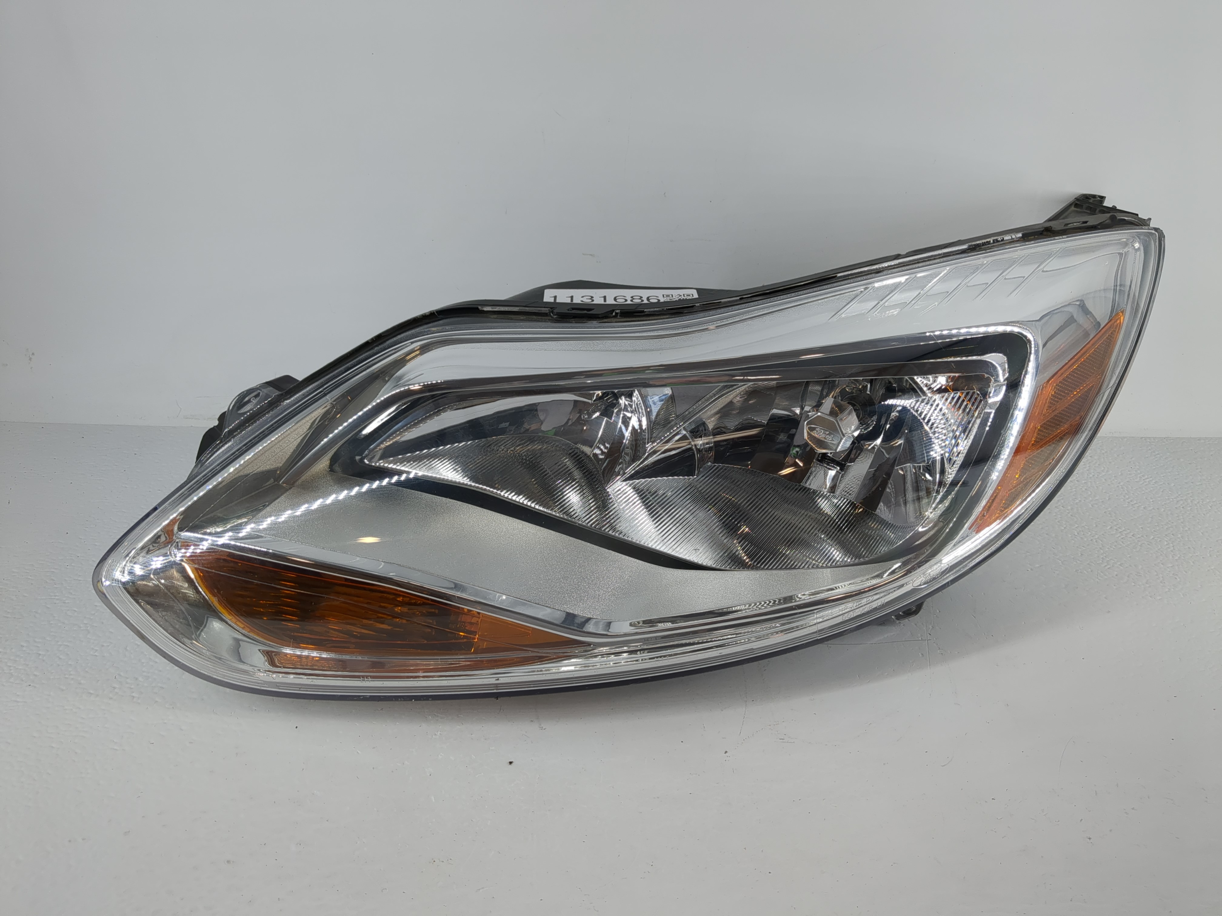 Picture of 2005-2011 Lincoln Town Car Passenger Right Oem Head Light Headlight Lamp 1131686
