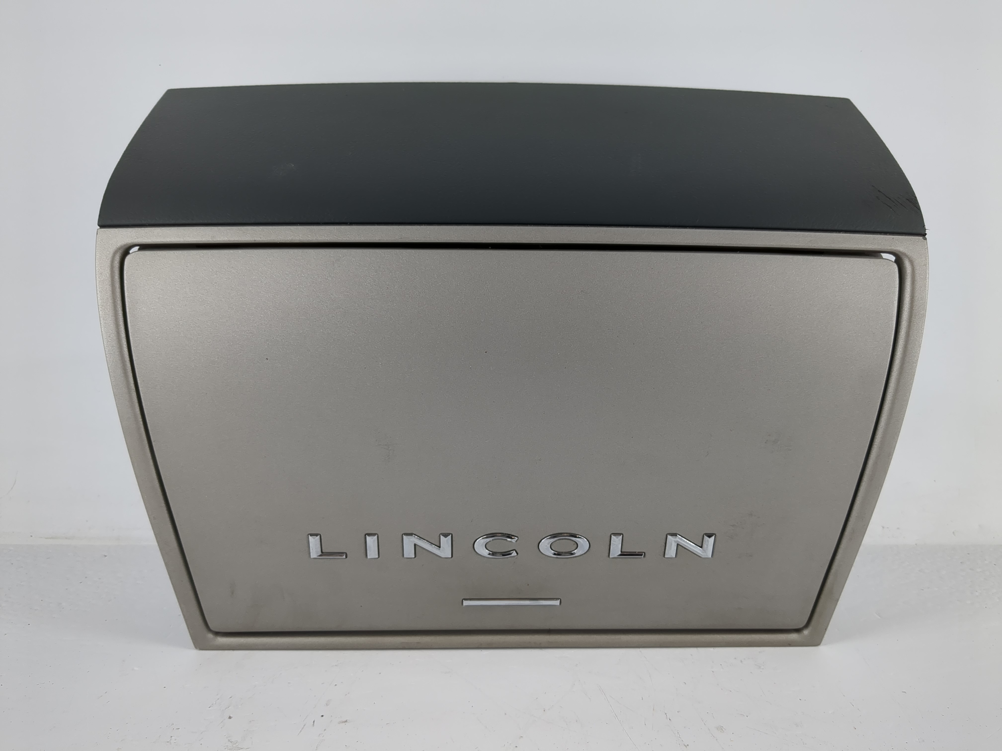 2005 Lincoln Aviator Information Radio Display Screen Bezel Vents 1131690 - Oemusedautoparts1.com