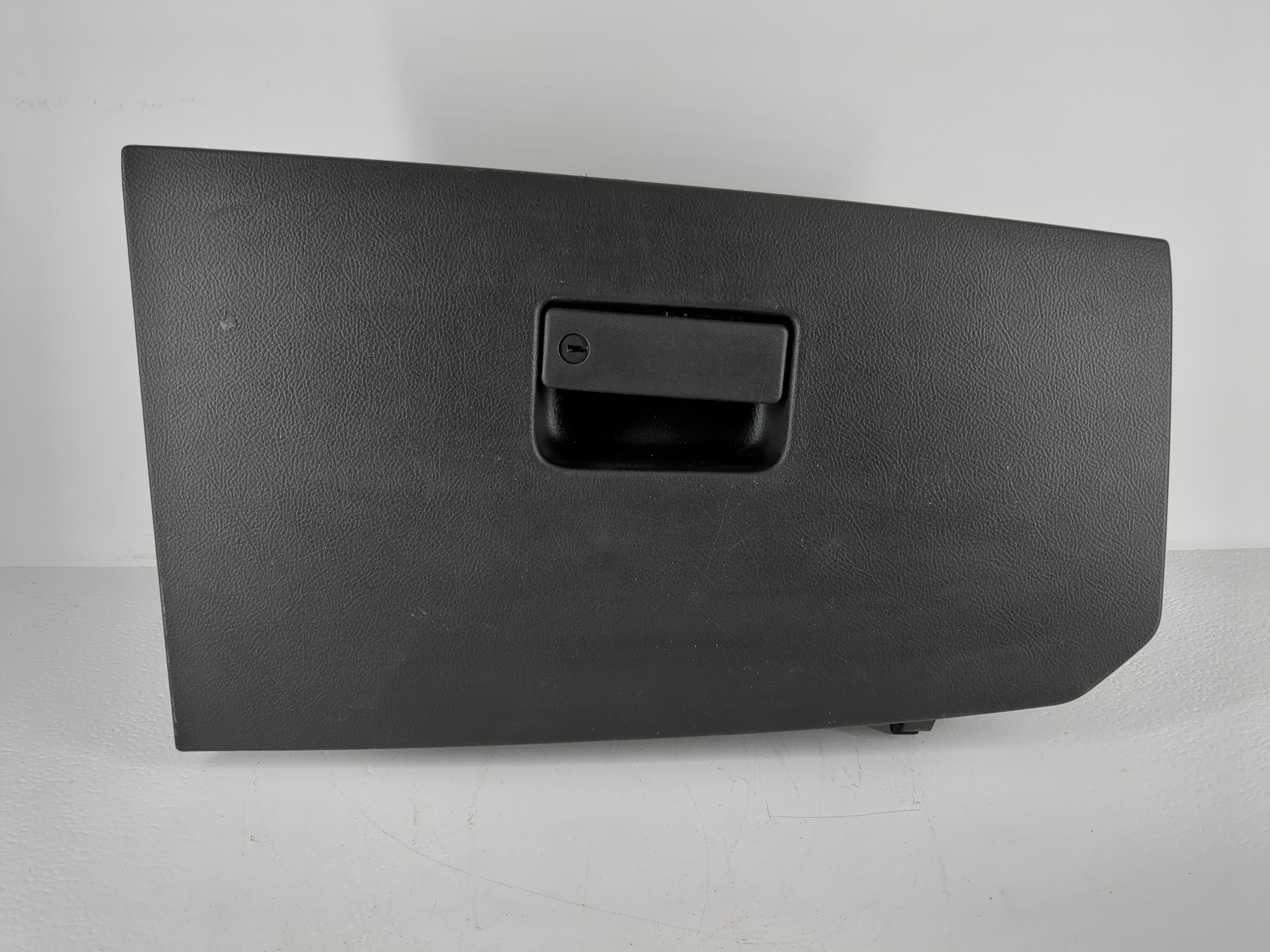 Picture of 2013 Ford Taurus Passenger Glove Box Door Storage Compartment 1131694
