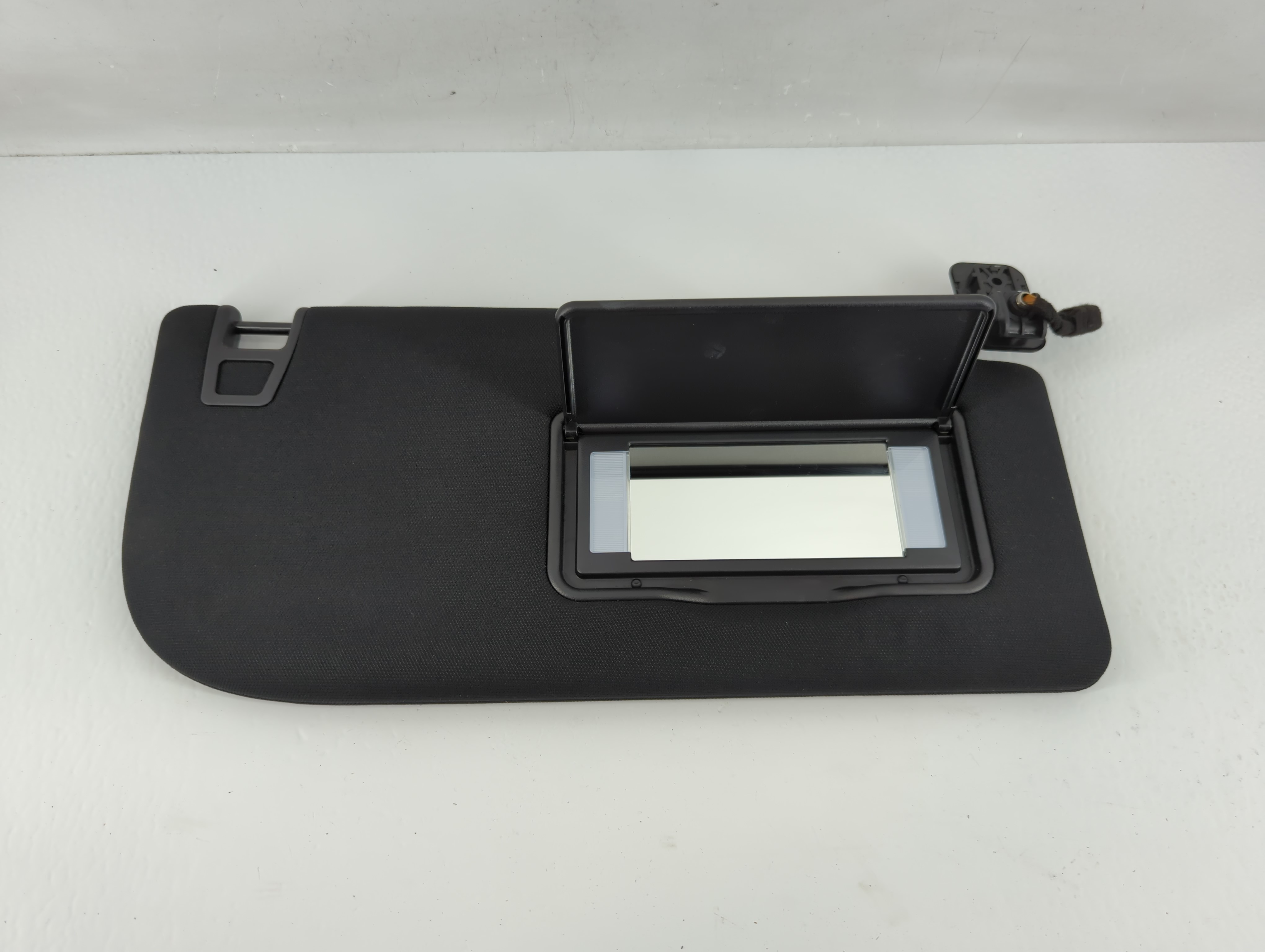 Picture of 2018-2021 Ford Expedition Passenger Sun Visor Mirror Right Sunvisor 1131698