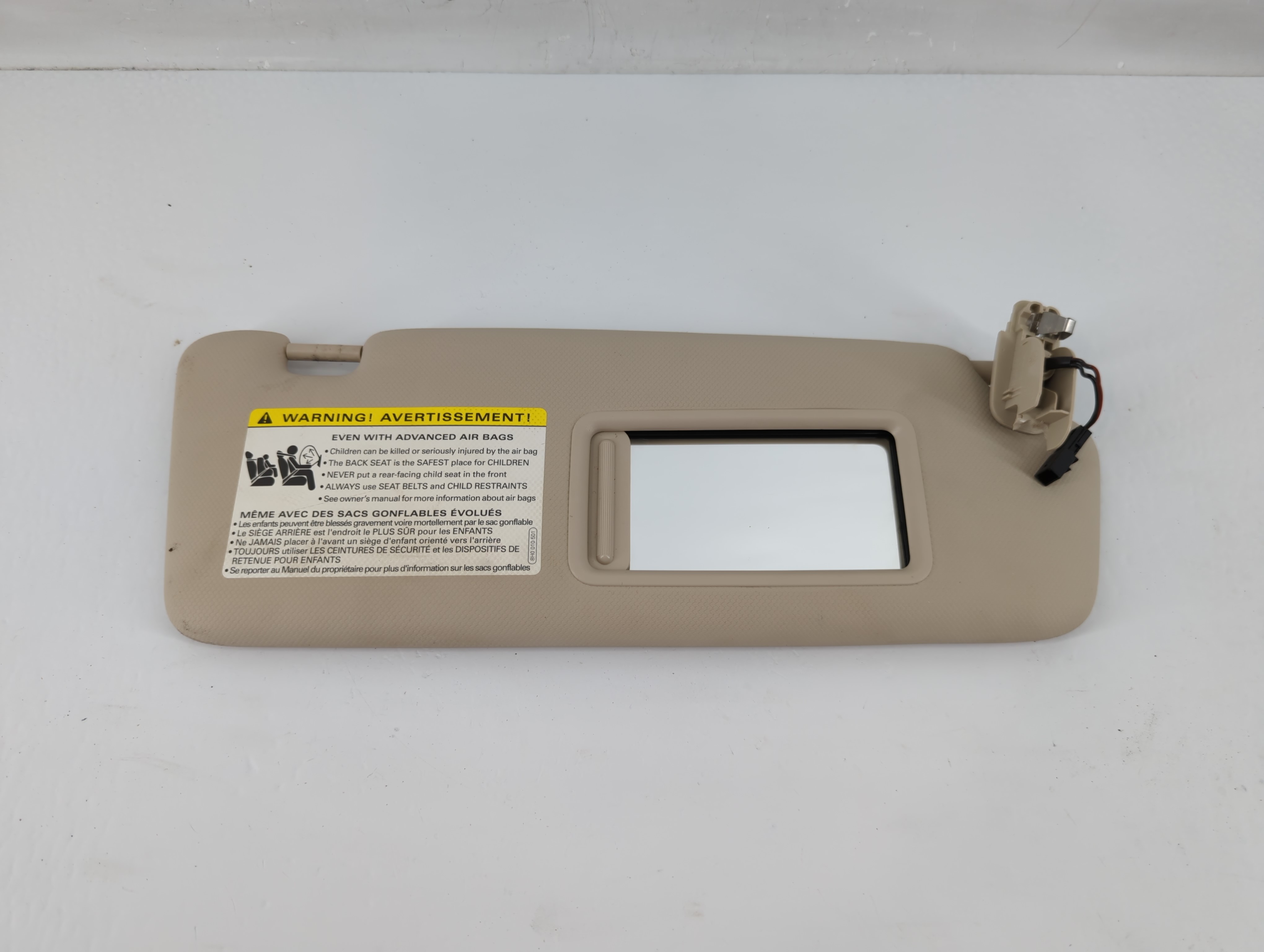 Picture of 2009-2012 Audi A4 Passenger Sun Visor Mirror Right Sunvisor Beige 1131708