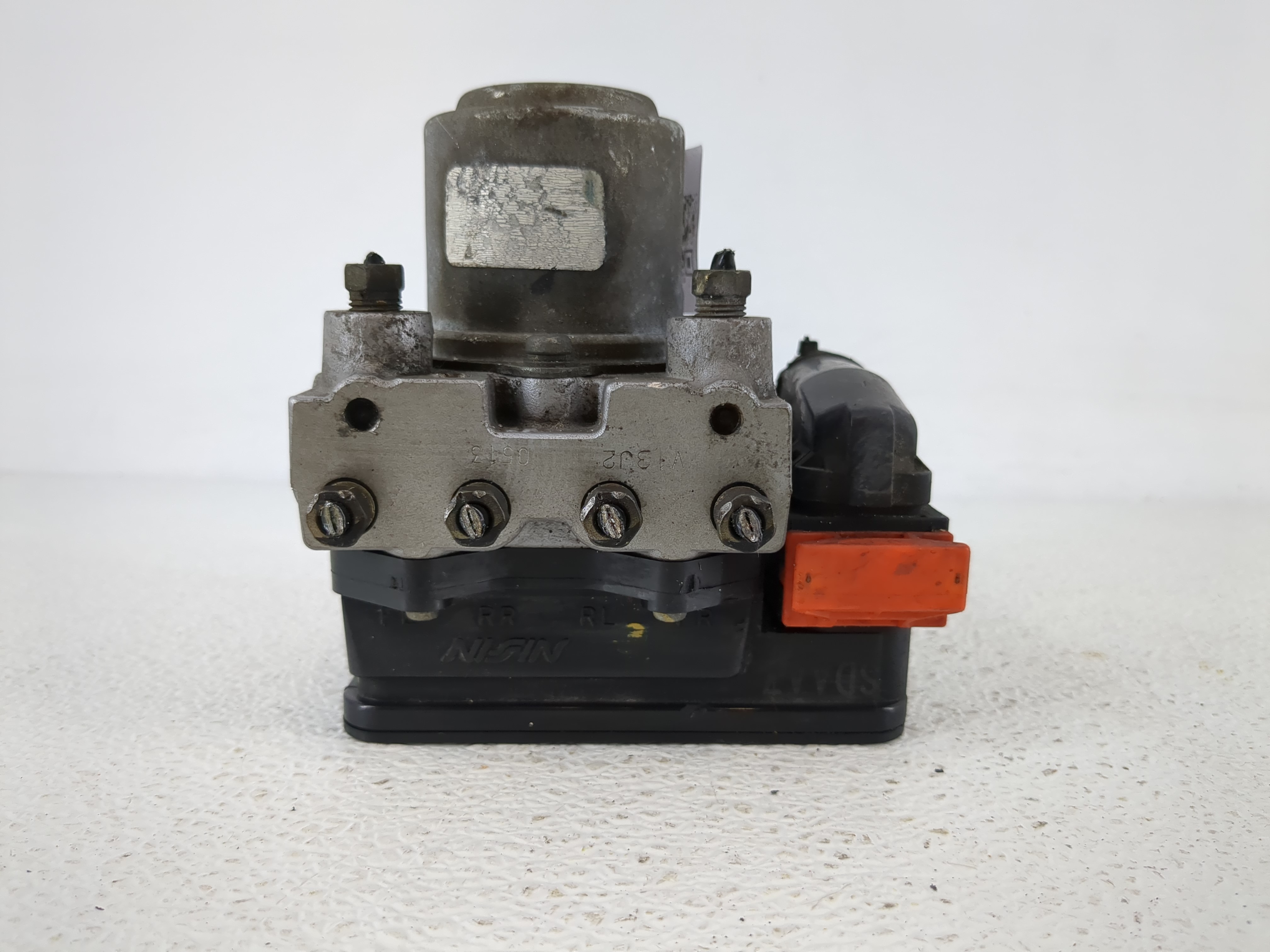 Picture of 2005-2007 Honda Accord Abs Pump Control Module 1131726