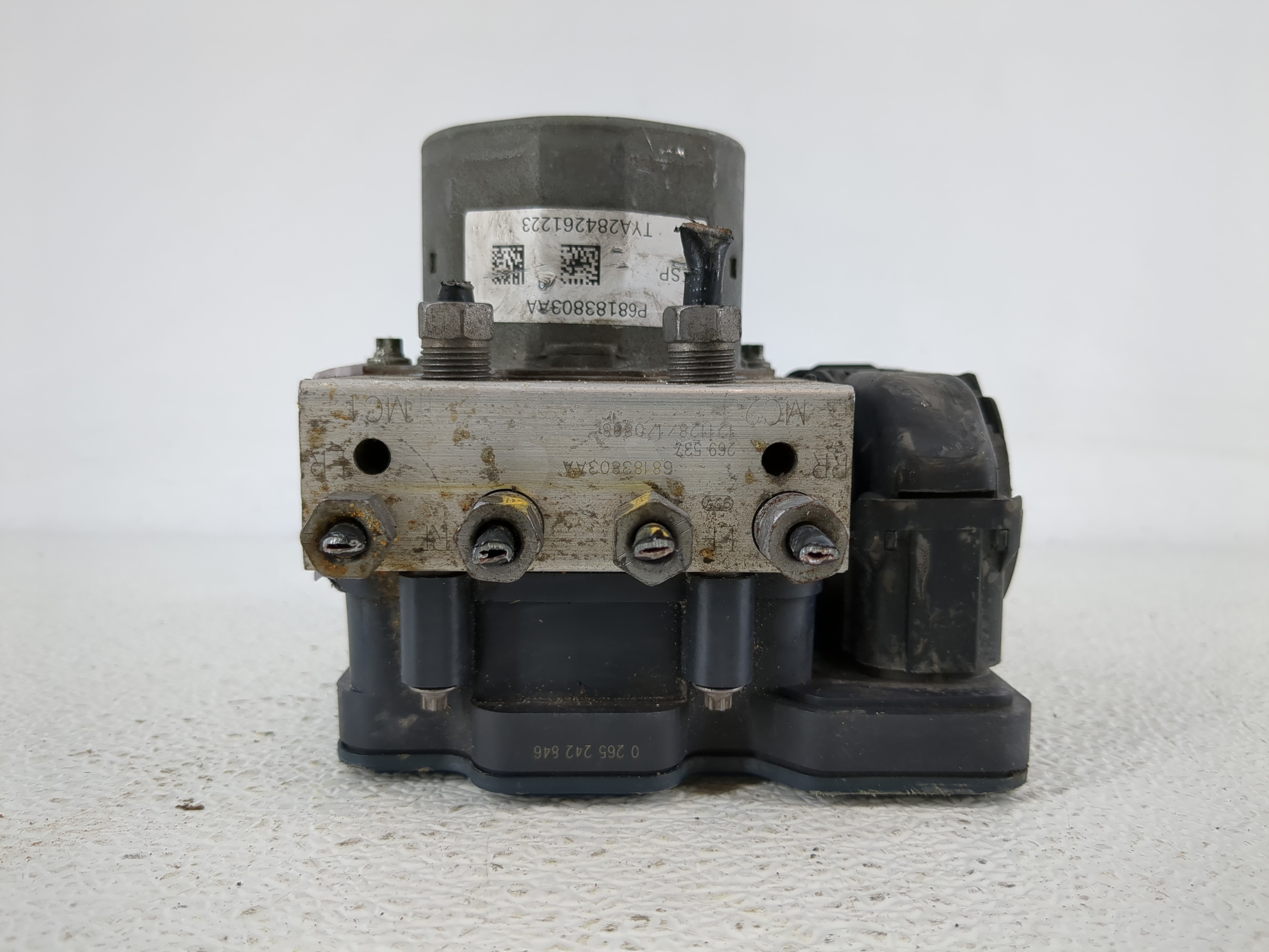 2013-2013 Chrysler Town & Country Abs Pump Control Module 1131741 - Oemusedautoparts1.com