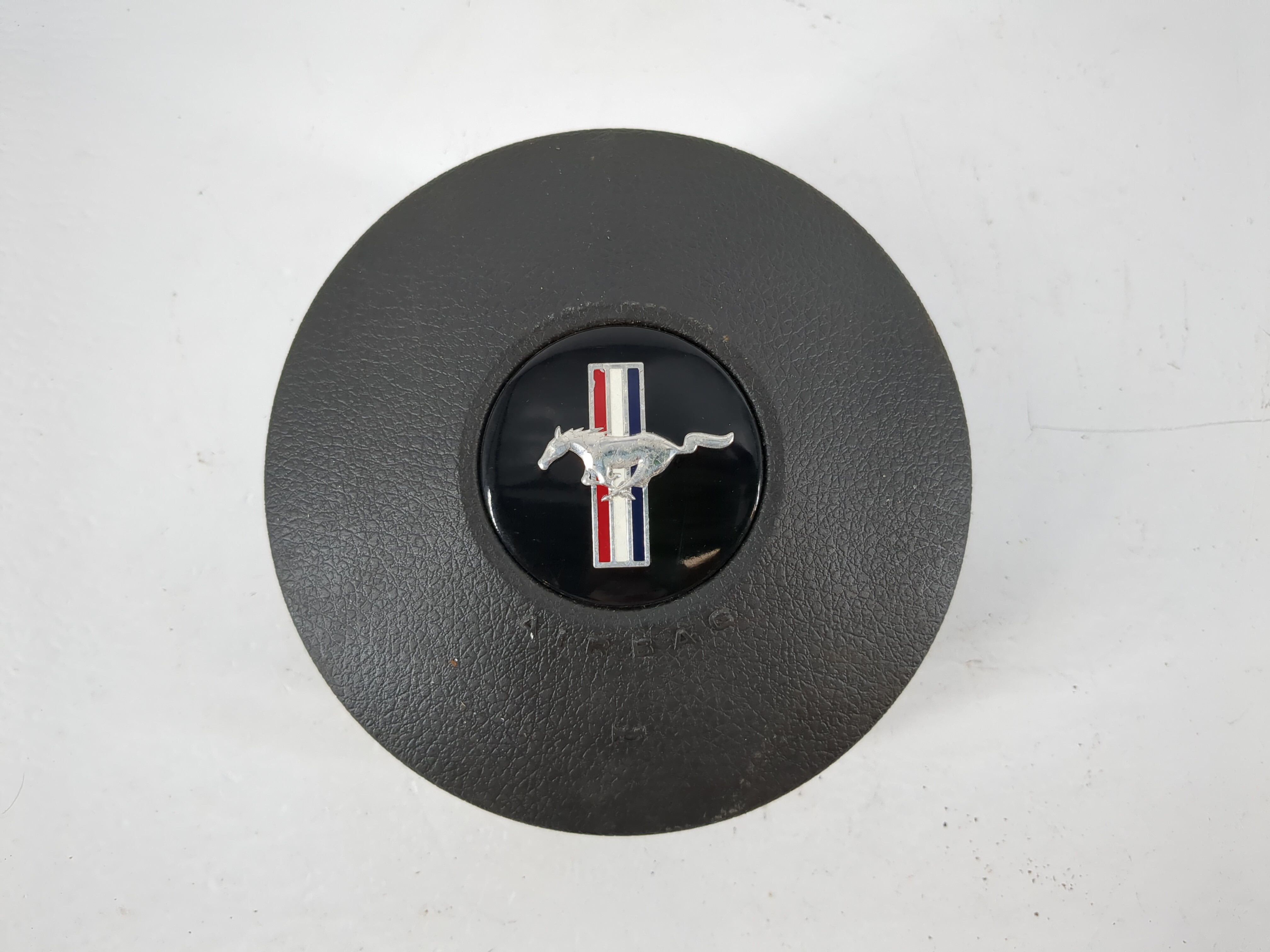 Picture of 2005-2009 Ford Mustang Air Bag Driver Left Steering Wheel Mounted 1131752