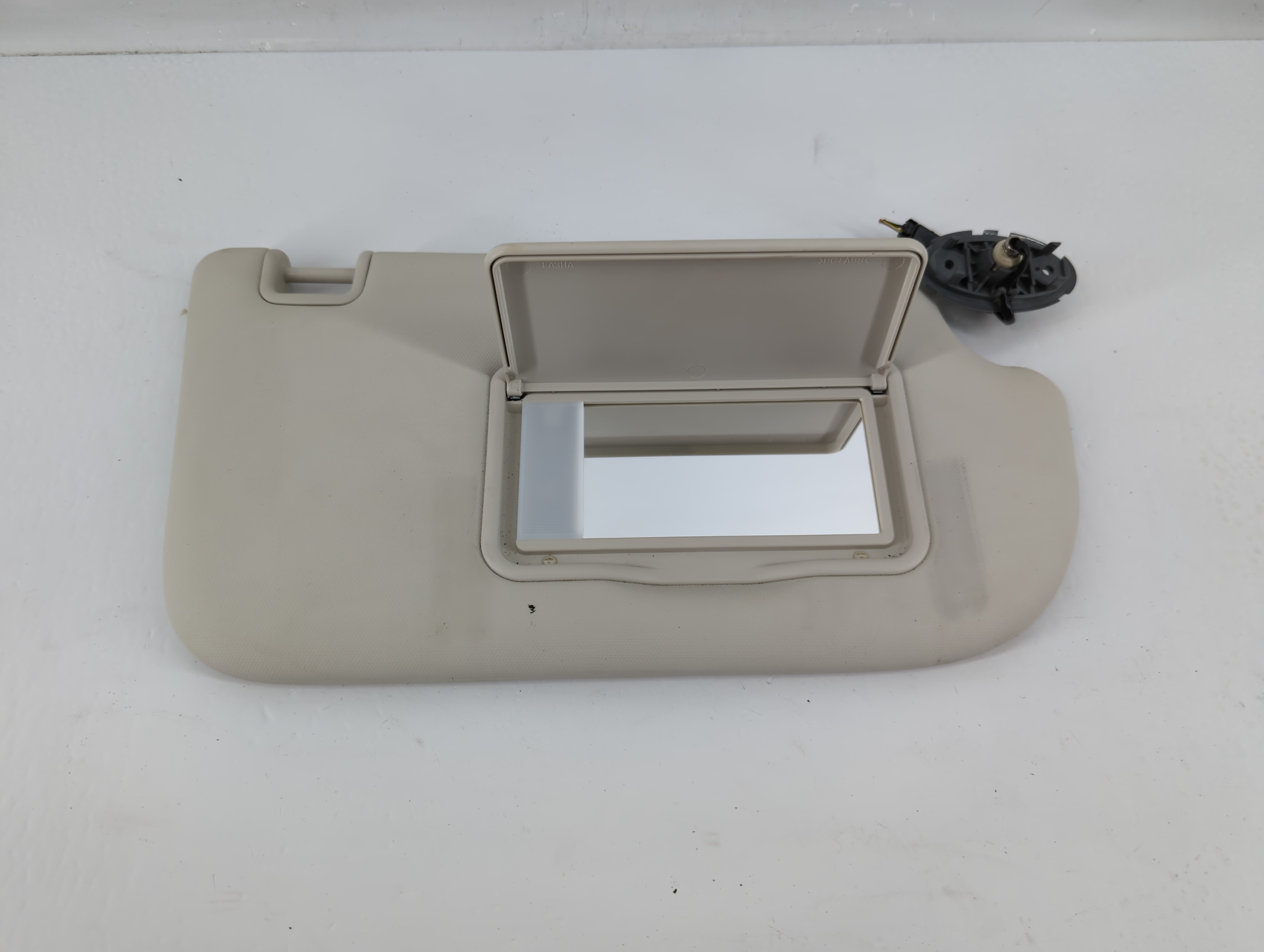 Picture of 2013-2019 Ford Escape Passenger Sun Visor Mirror Right Sunvisor Grey 1132322