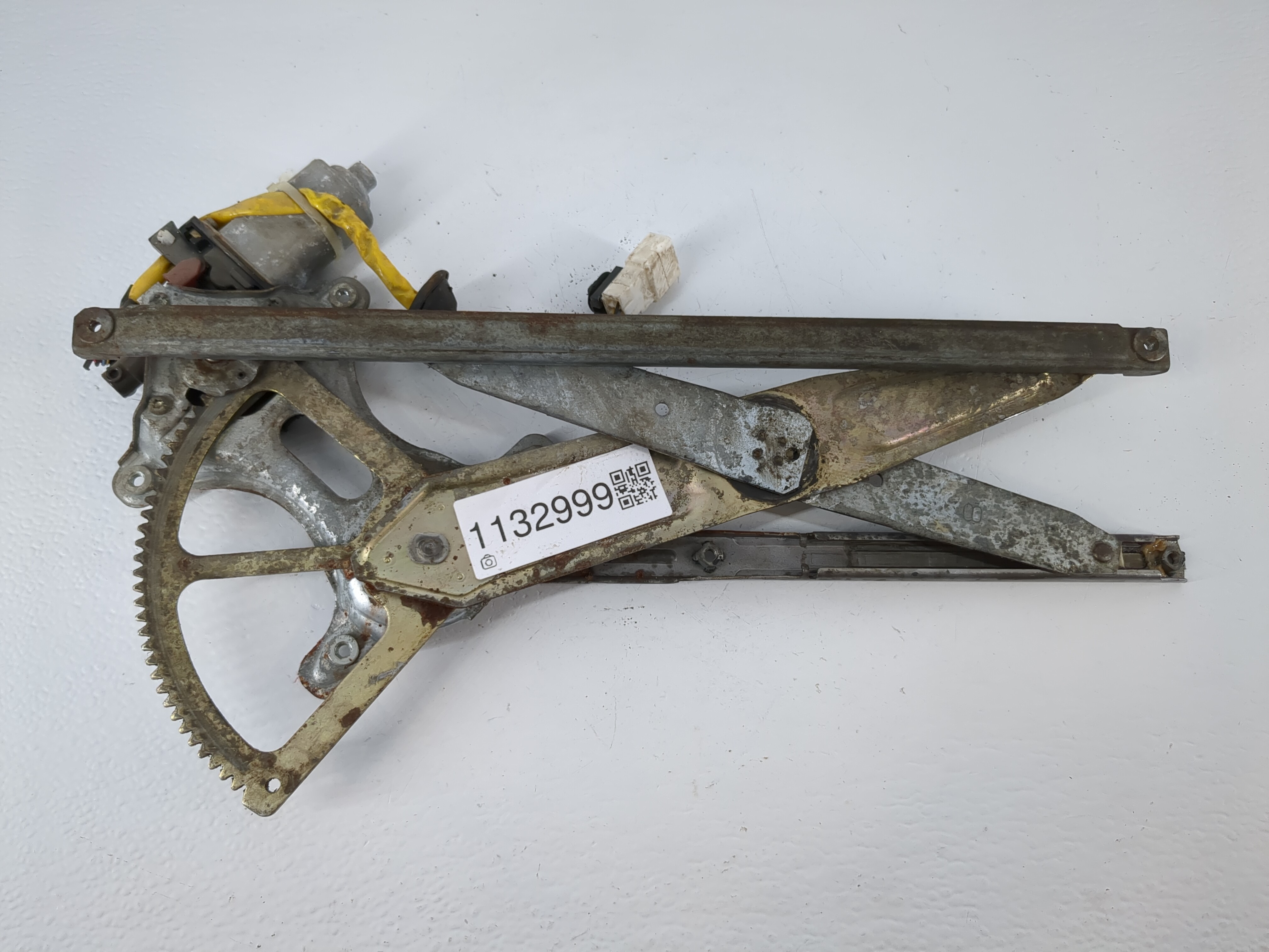 Picture of 1998-2005 Lexus Gs300 Window Regulator Passenger Front 1132999