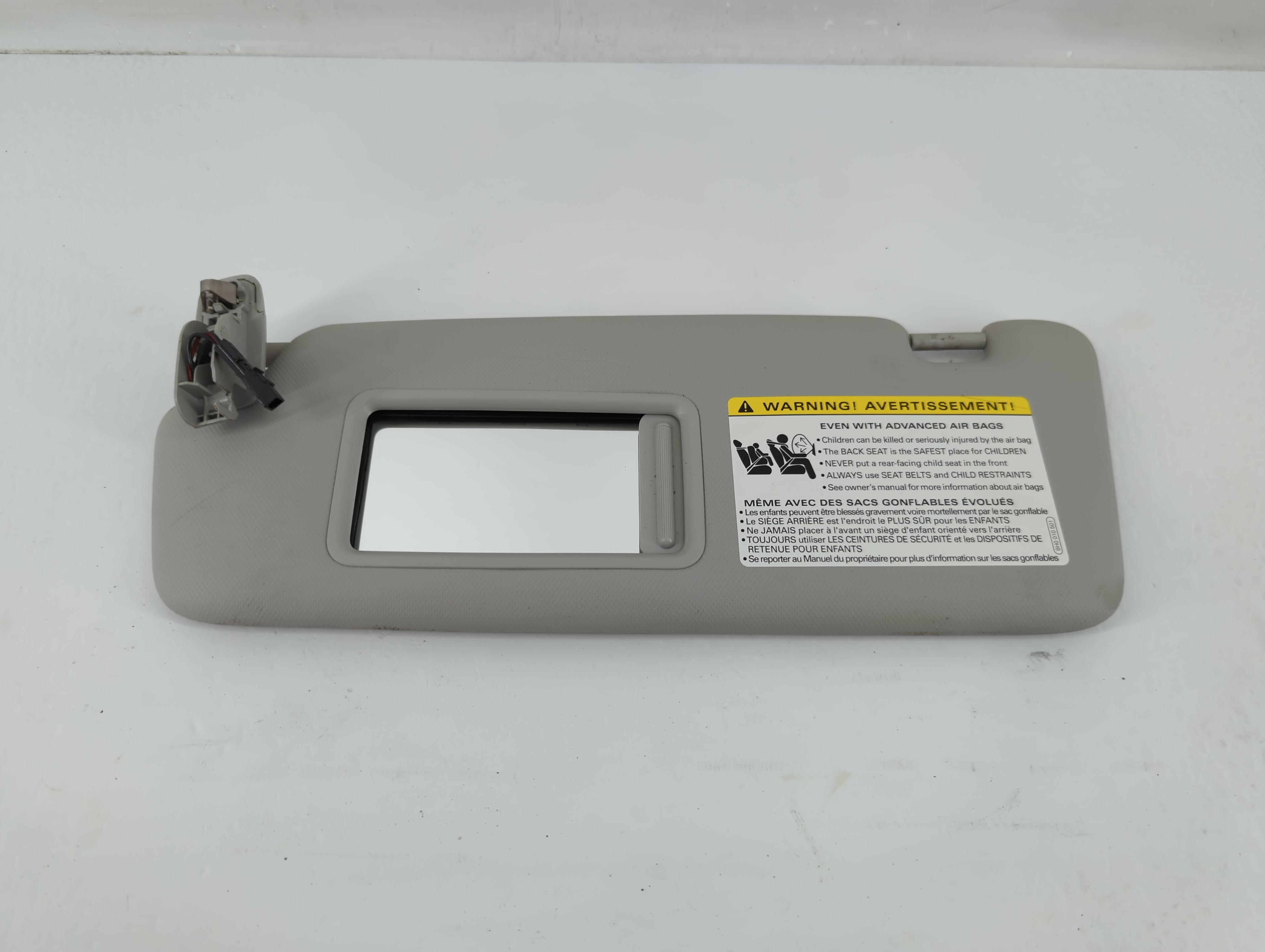 Picture of 2013-2016 Audi A4 Passenger Sun Visor Mirror Right Sunvisor Grey 1133001