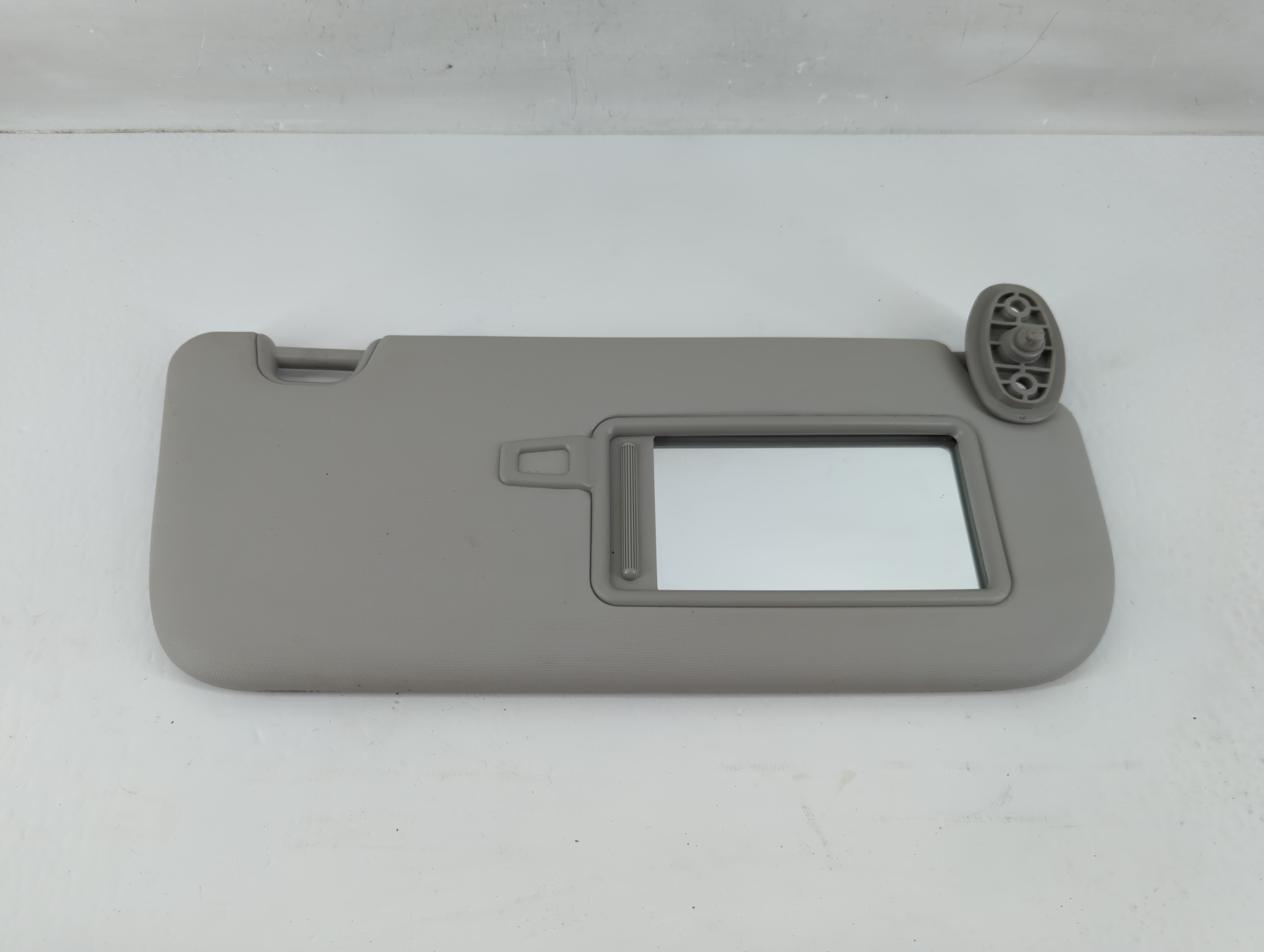 Picture of 2014-2019 Kia Soul Passenger Sun Visor Mirror Right Sunvisor Grey 1133005