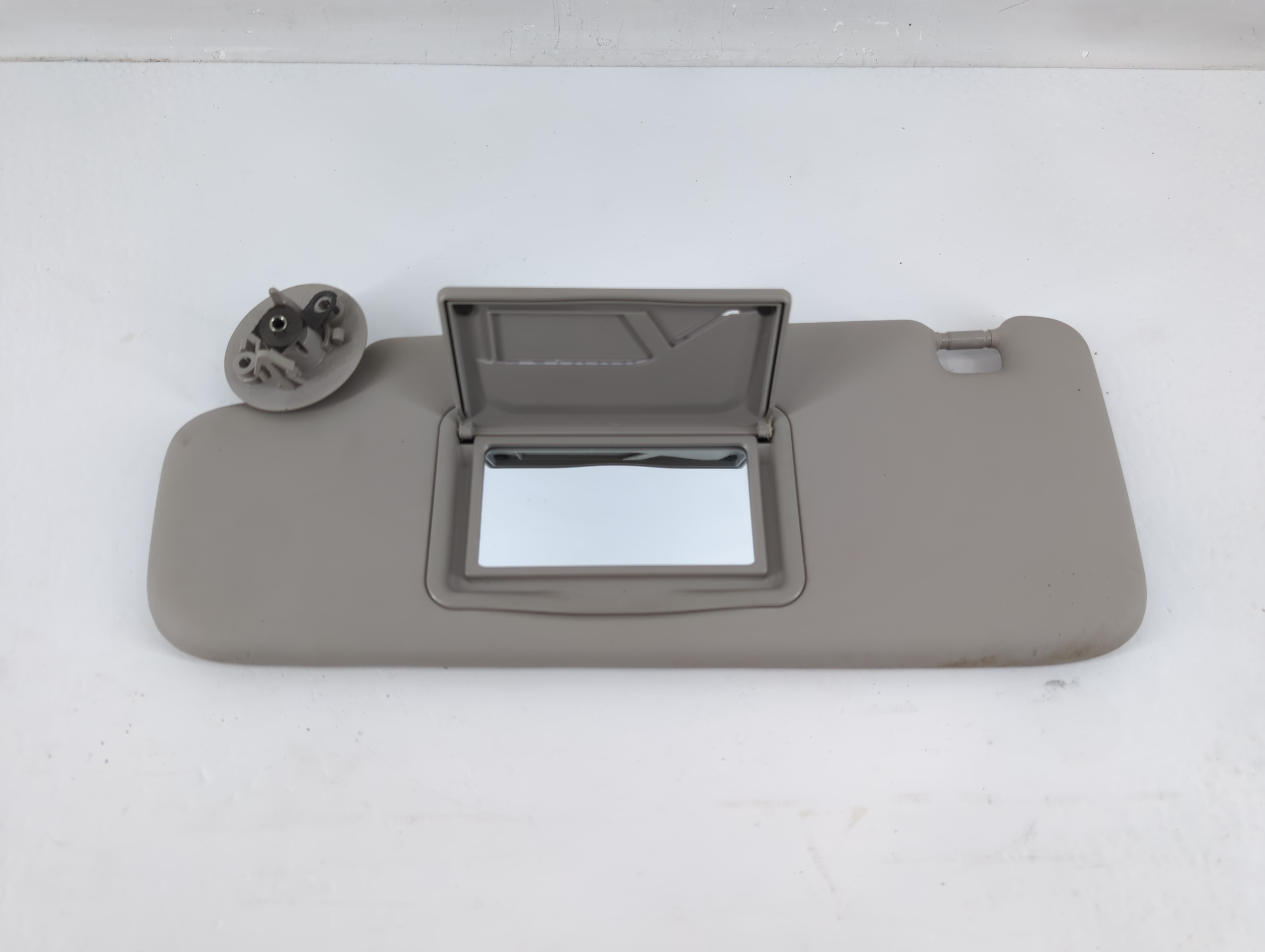 Picture of 2013-2013 Chevrolet Spark Driver Sun Visor Mirror Left Sunvisor Grey 1133008