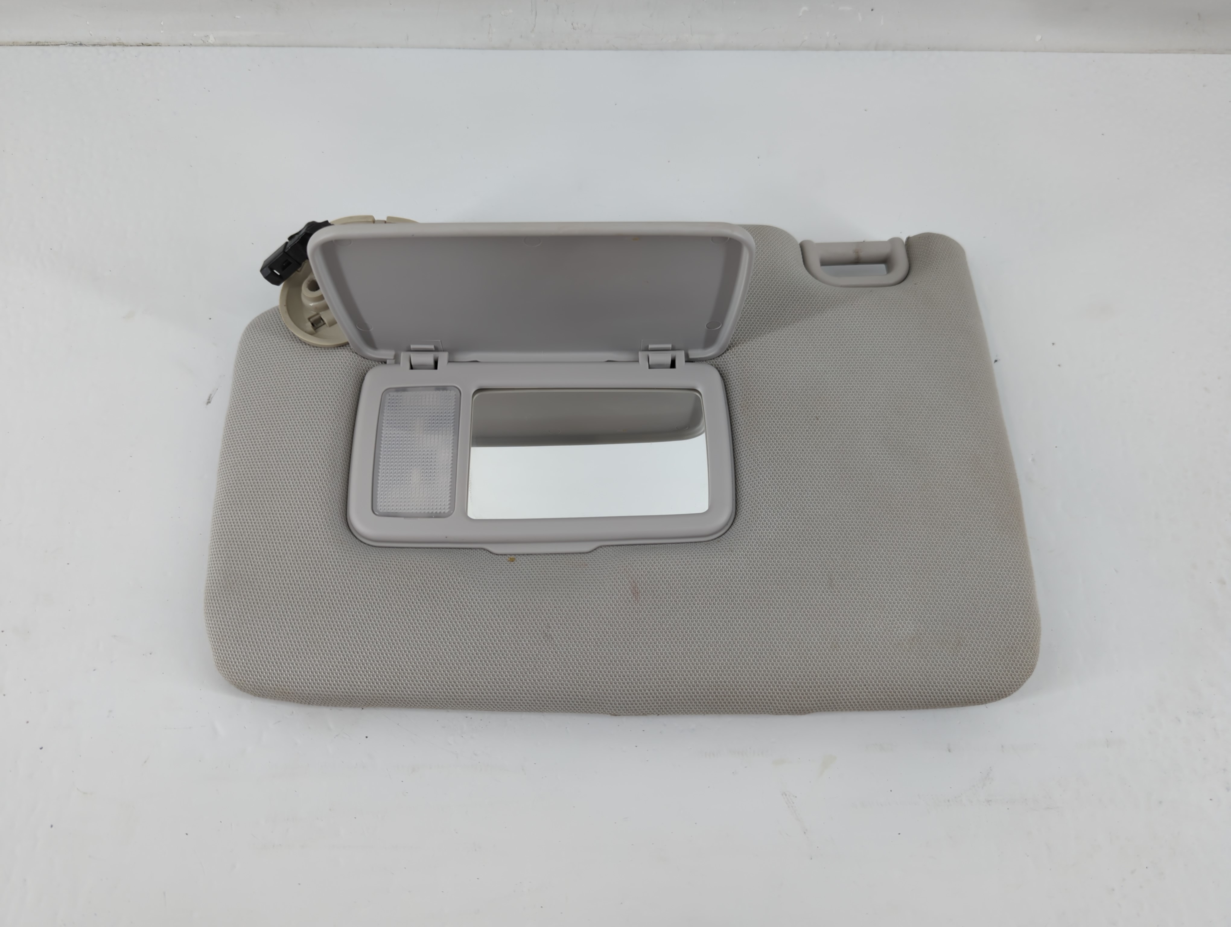 Picture of 2018 Subaru Forester Driver Sun Visor Mirror Left Sunvisor Pale Grey 1133011