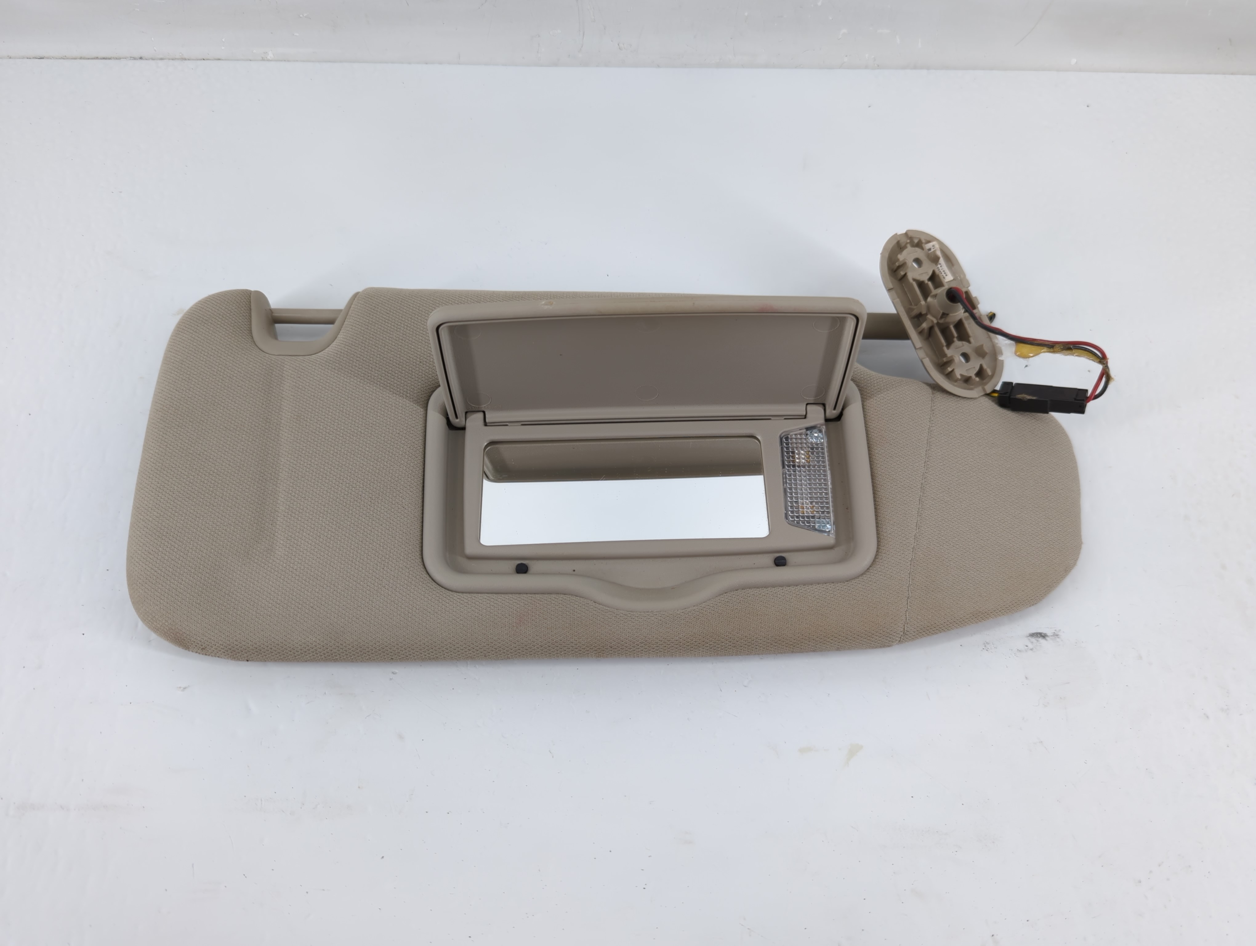 Picture of 2010-2012 Ford Fusion Passenger Sun Visor Mirror Right Sunvisor Grey 1133904