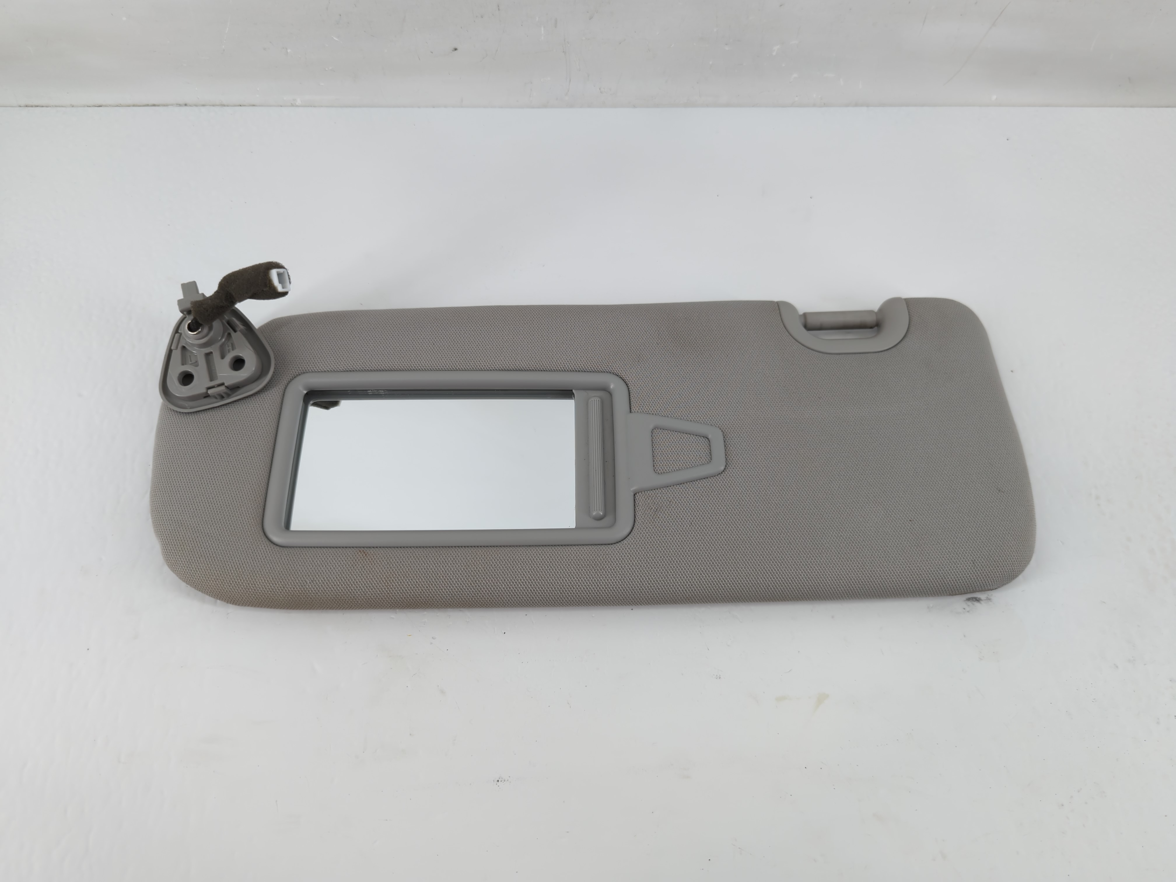 Picture of 2013-2019 Hyundai Santa Fe Driver Sun Visor Mirror Left Sunvisor Grey 1133938