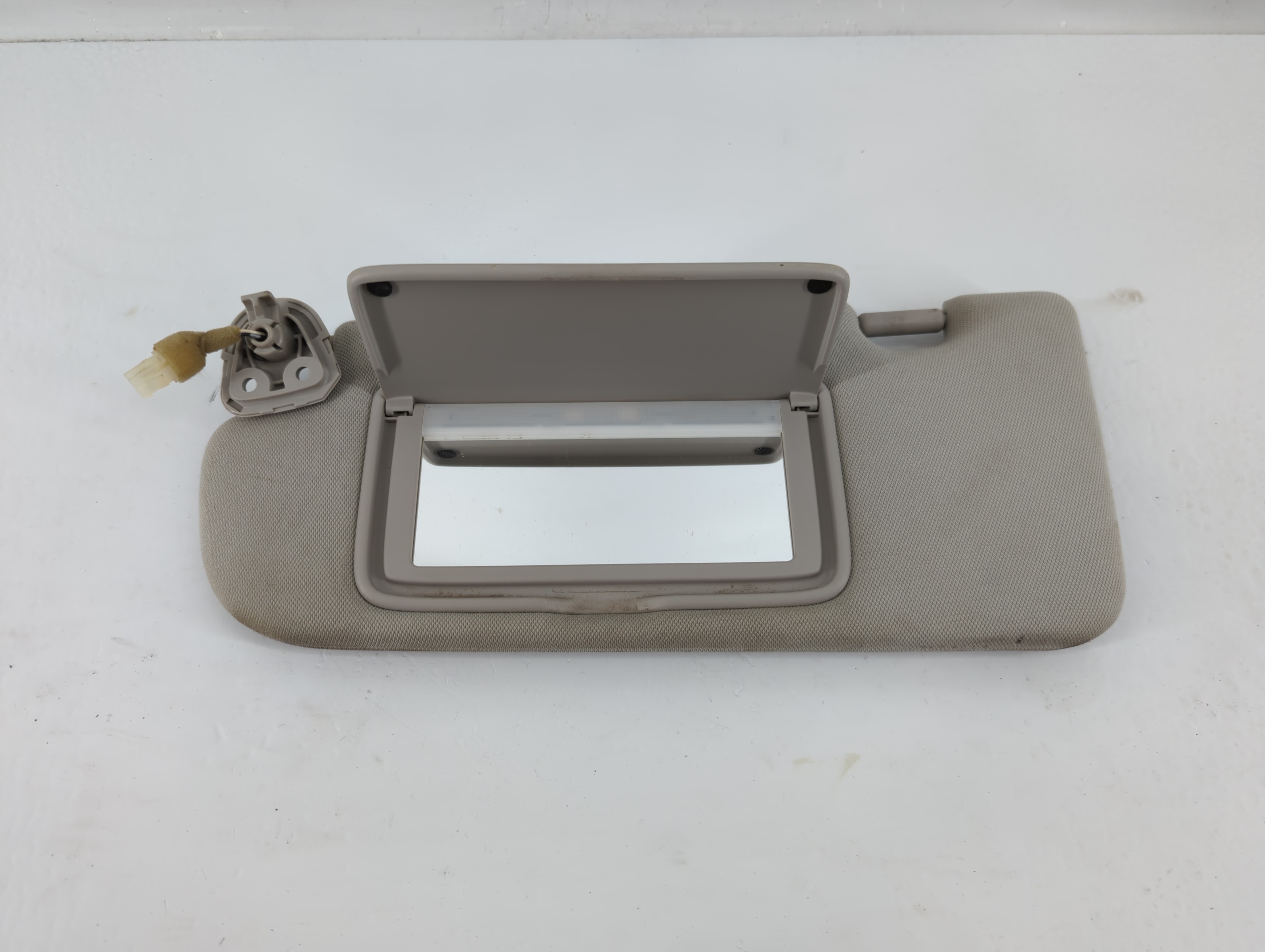 Picture of 2014-2020 Infiniti Q50 Driver Sun Visor Mirror Left Sunvisor Grey 1133994