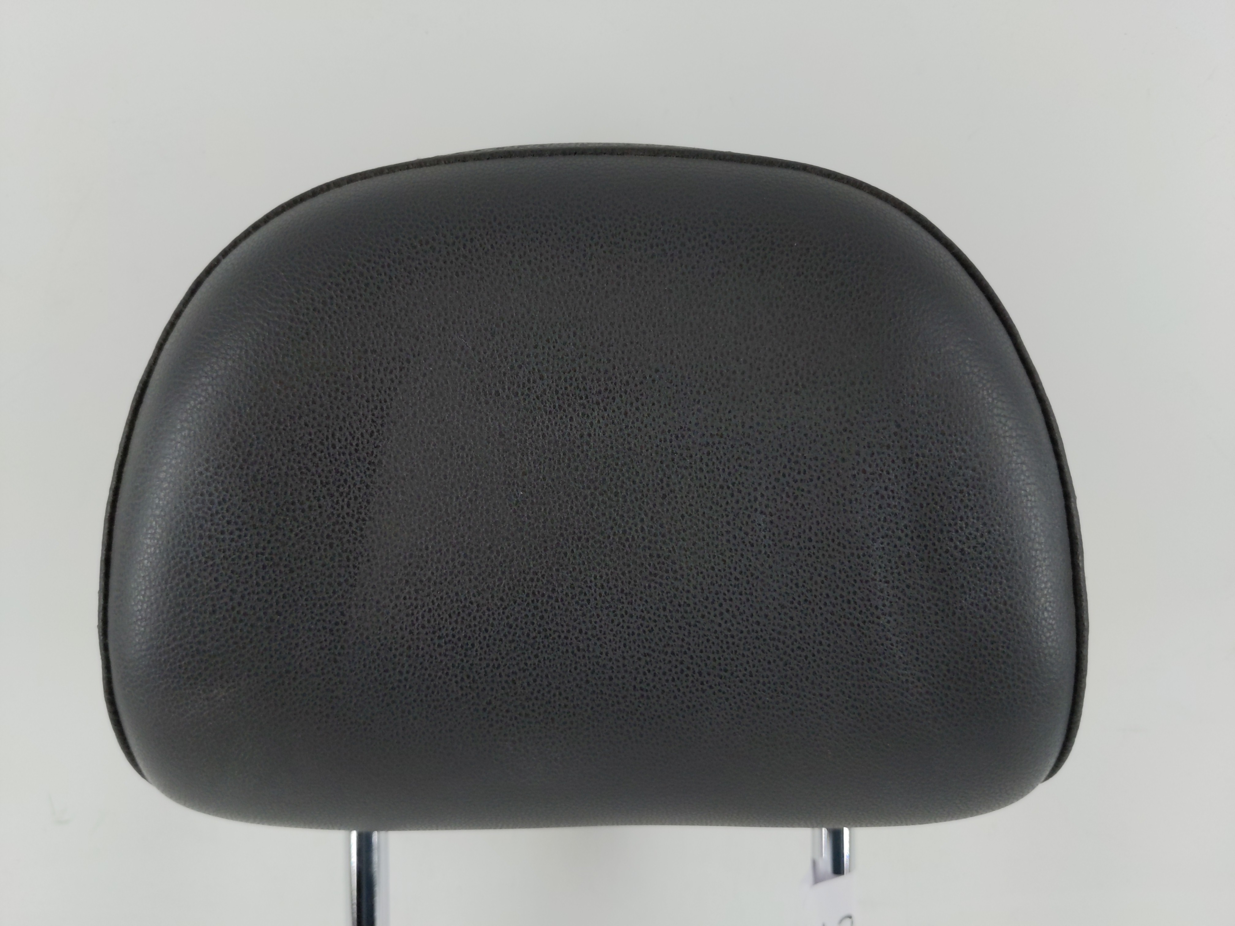 2012 Volkswagen Beetle Headrest Head Rest Front Driver Passenger Seat 1134017 - Oemusedautoparts1.com