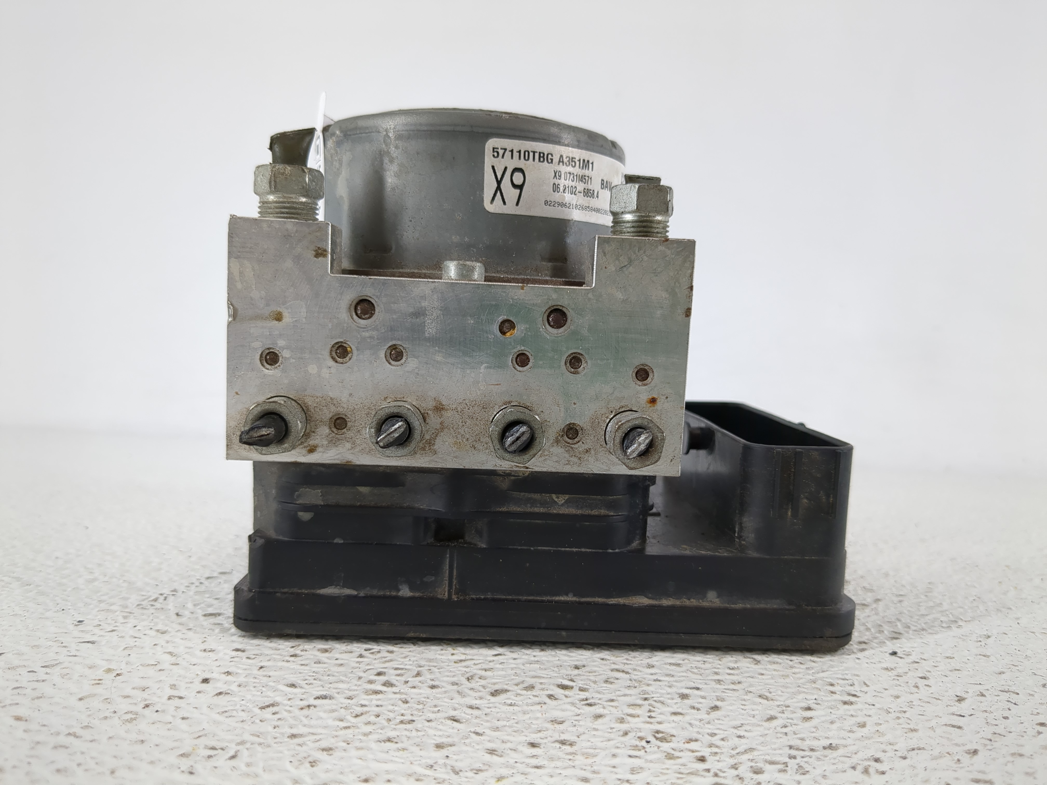 Picture of 2019-2020 Honda Civic Abs Pump Control Module 1134186