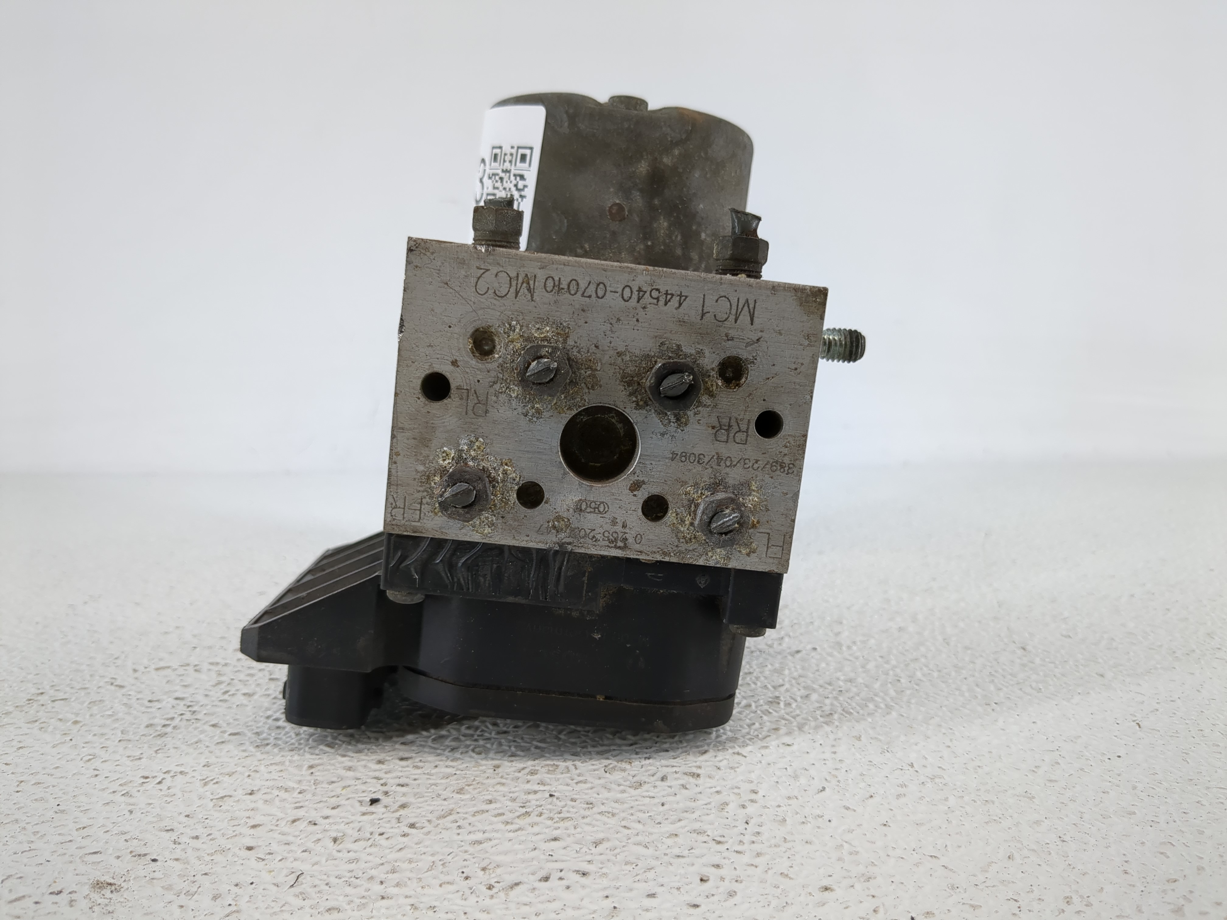 Picture of 2000-2004 Toyota Avalon Abs Pump Control Module 1134213