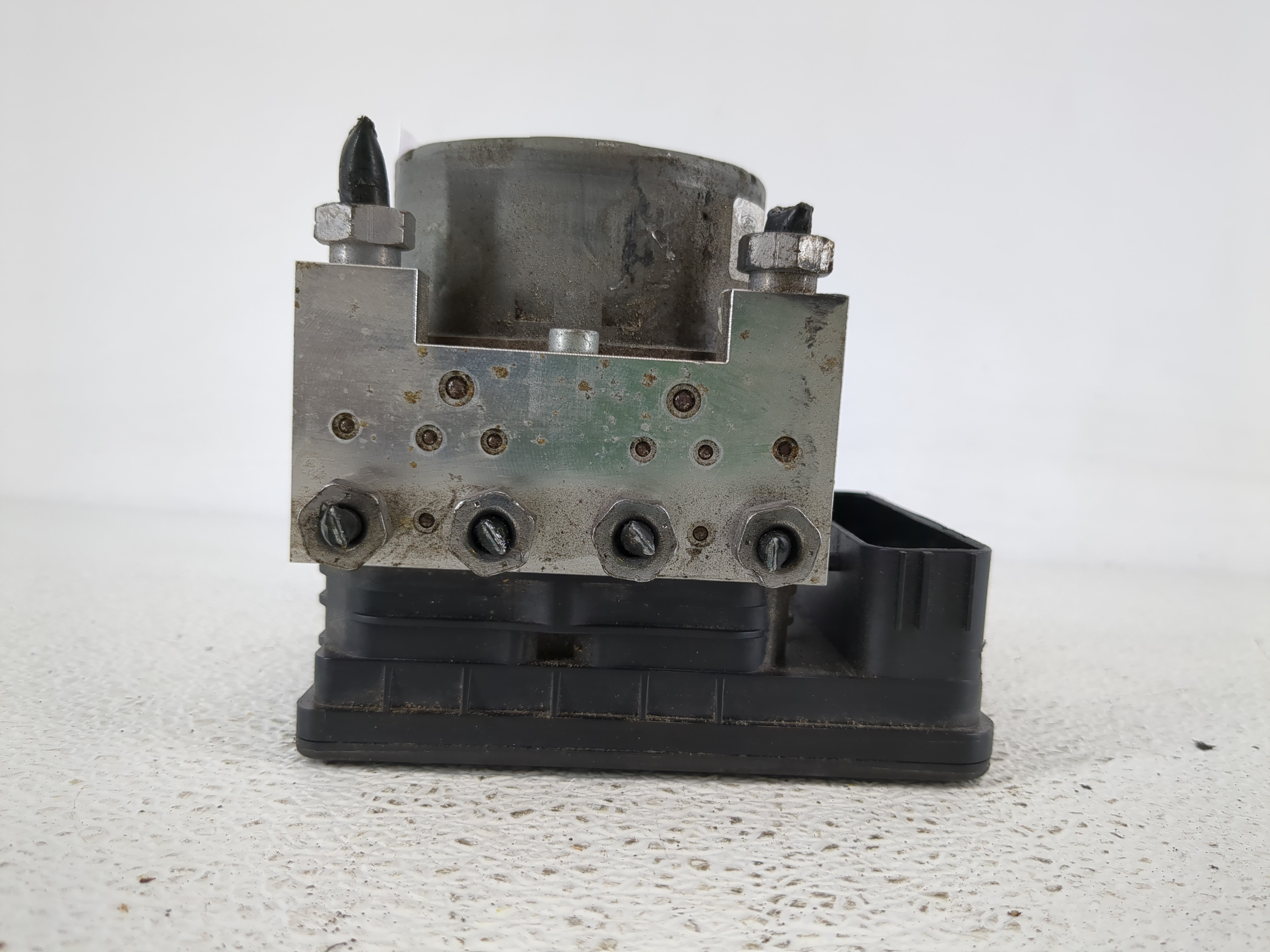 Picture of 2017-2017 Lincoln Mkc Abs Pump Control Module 1134239