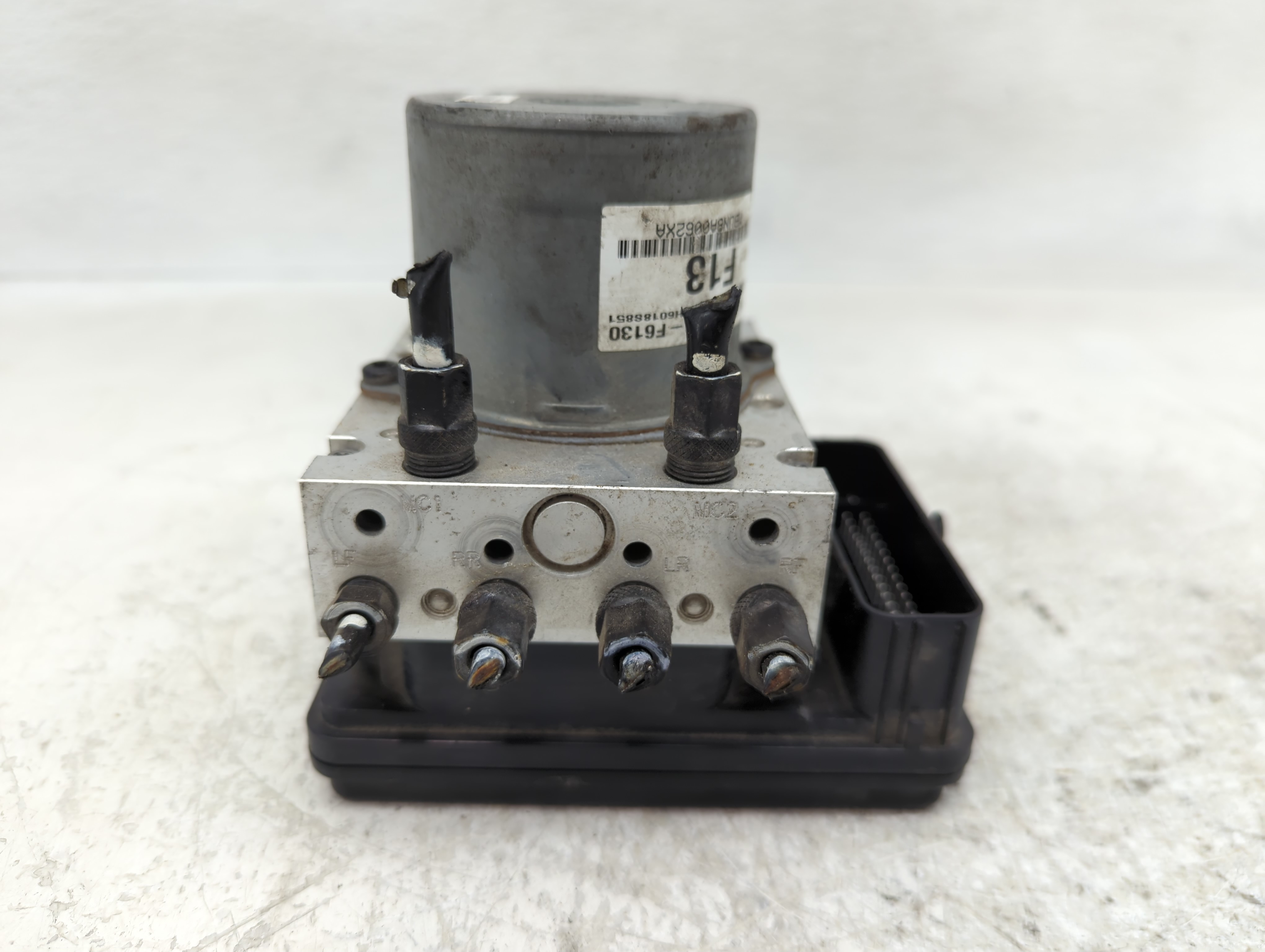2017-2018 Kia Cadenza Abs Pump Control Module 1134314 - Oemusedautoparts1.com
