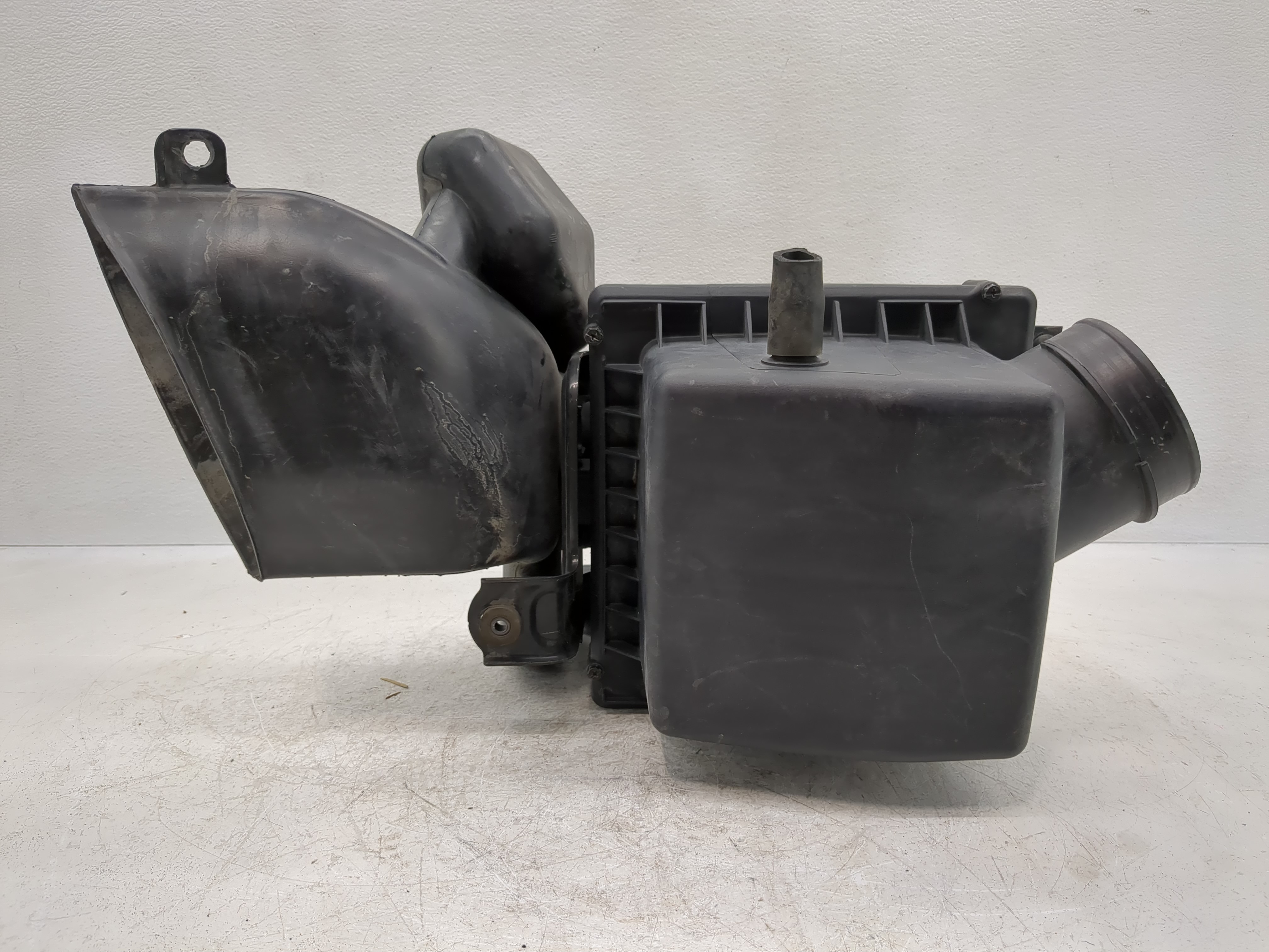 Picture of Chevrolet Camaro Air Cleaner Intake-duct Hose Tube 1134332