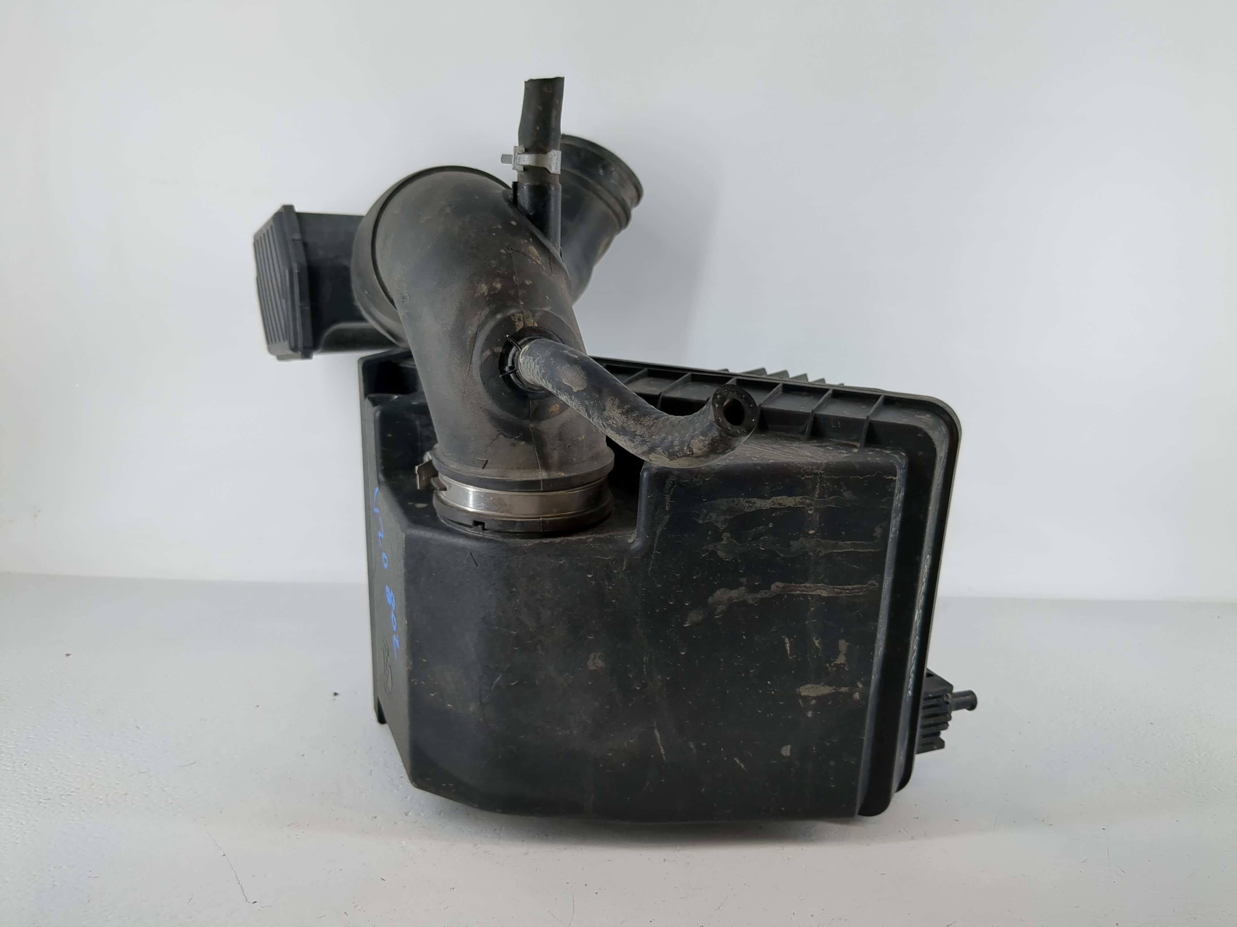 Picture of 2016-2021 Hyundai Tucson Air Cleaner Intake-duct Hose Tube 1134379