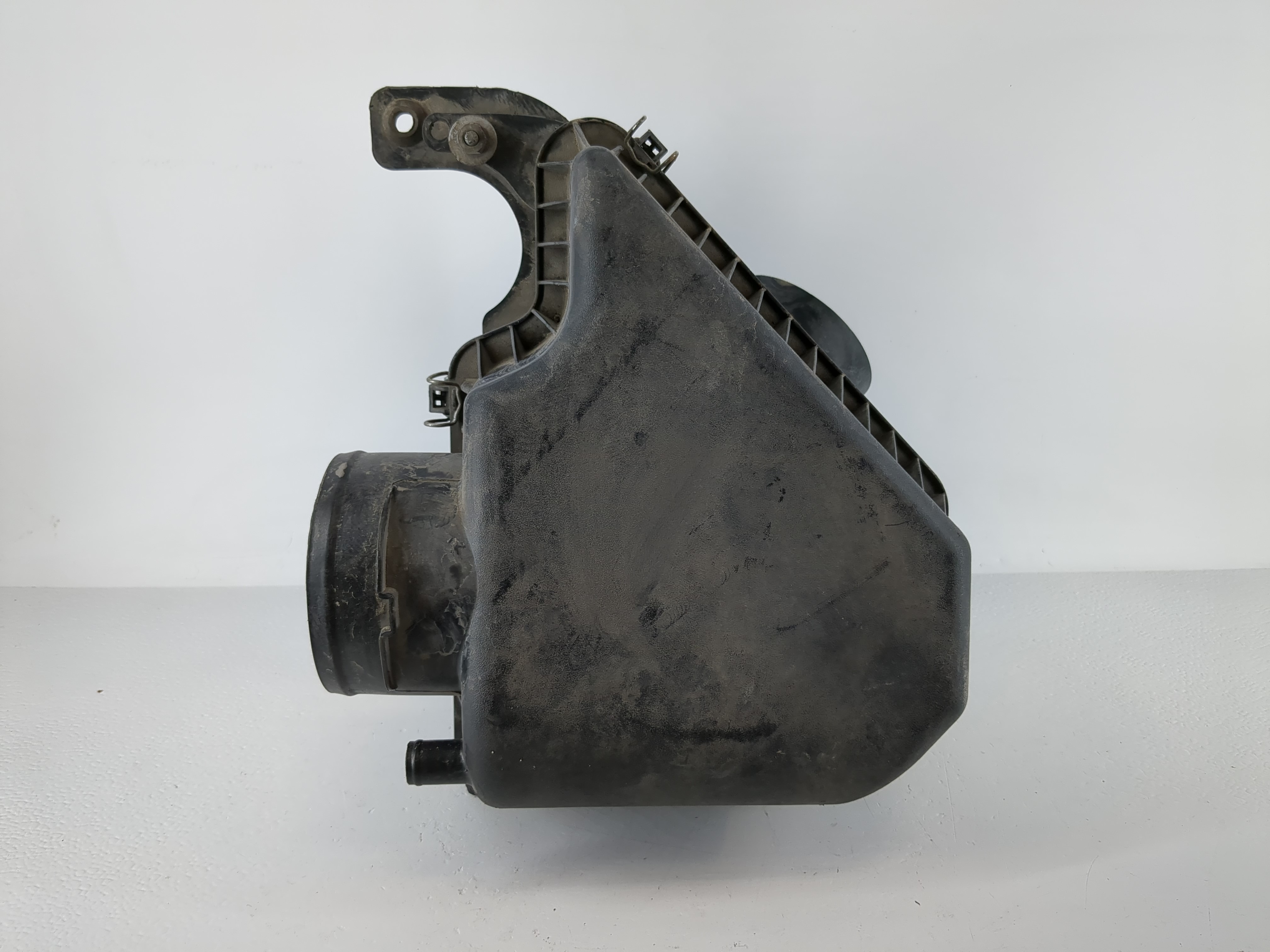 Picture of Dodge Caravan Air Cleaner Intake-duct Hose Tube 1134392