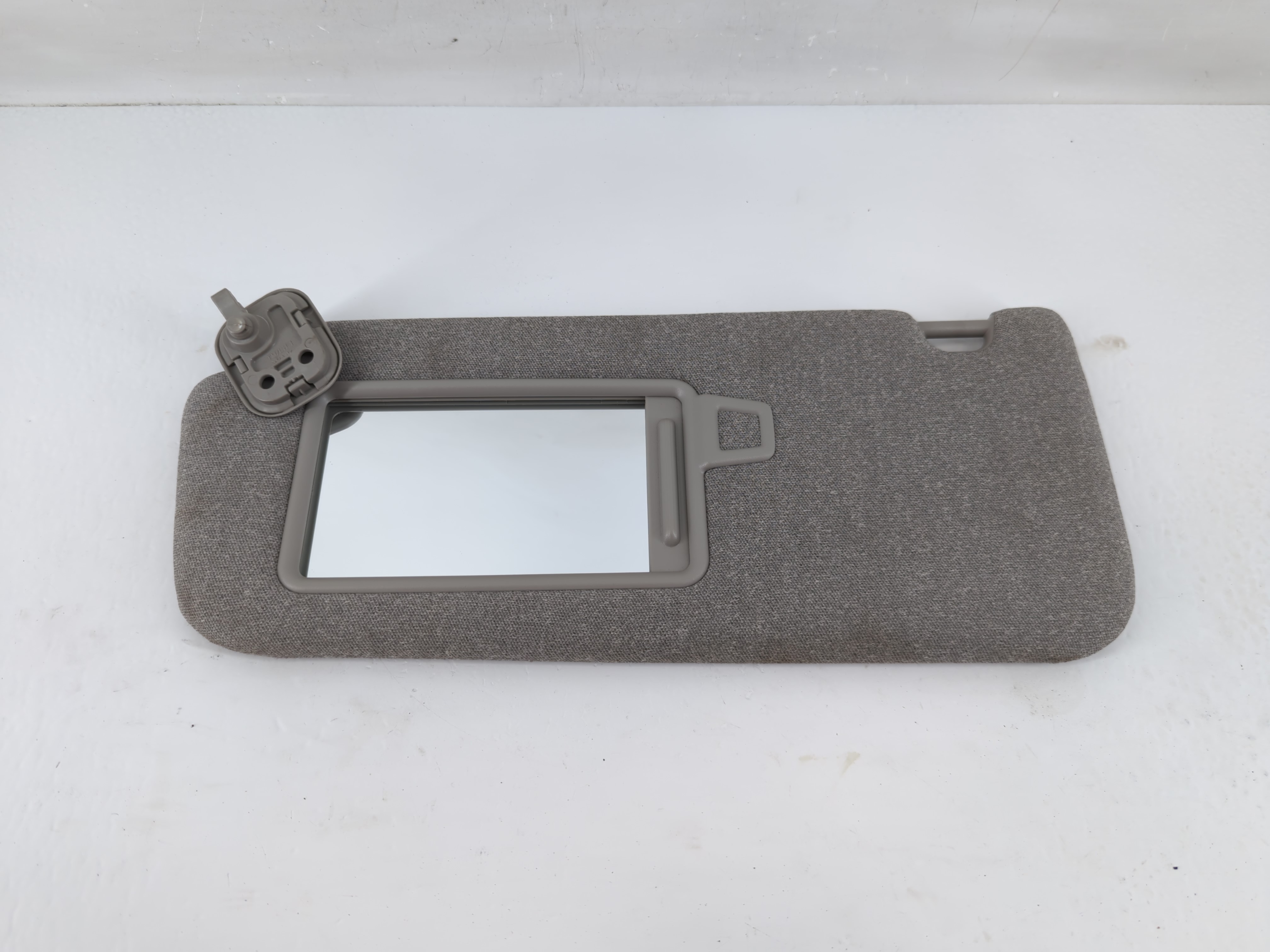 Picture of 2019-2021 Hyundai Santa Fe Driver Sun Visor Mirror Left Sunvisor Grey 1135390