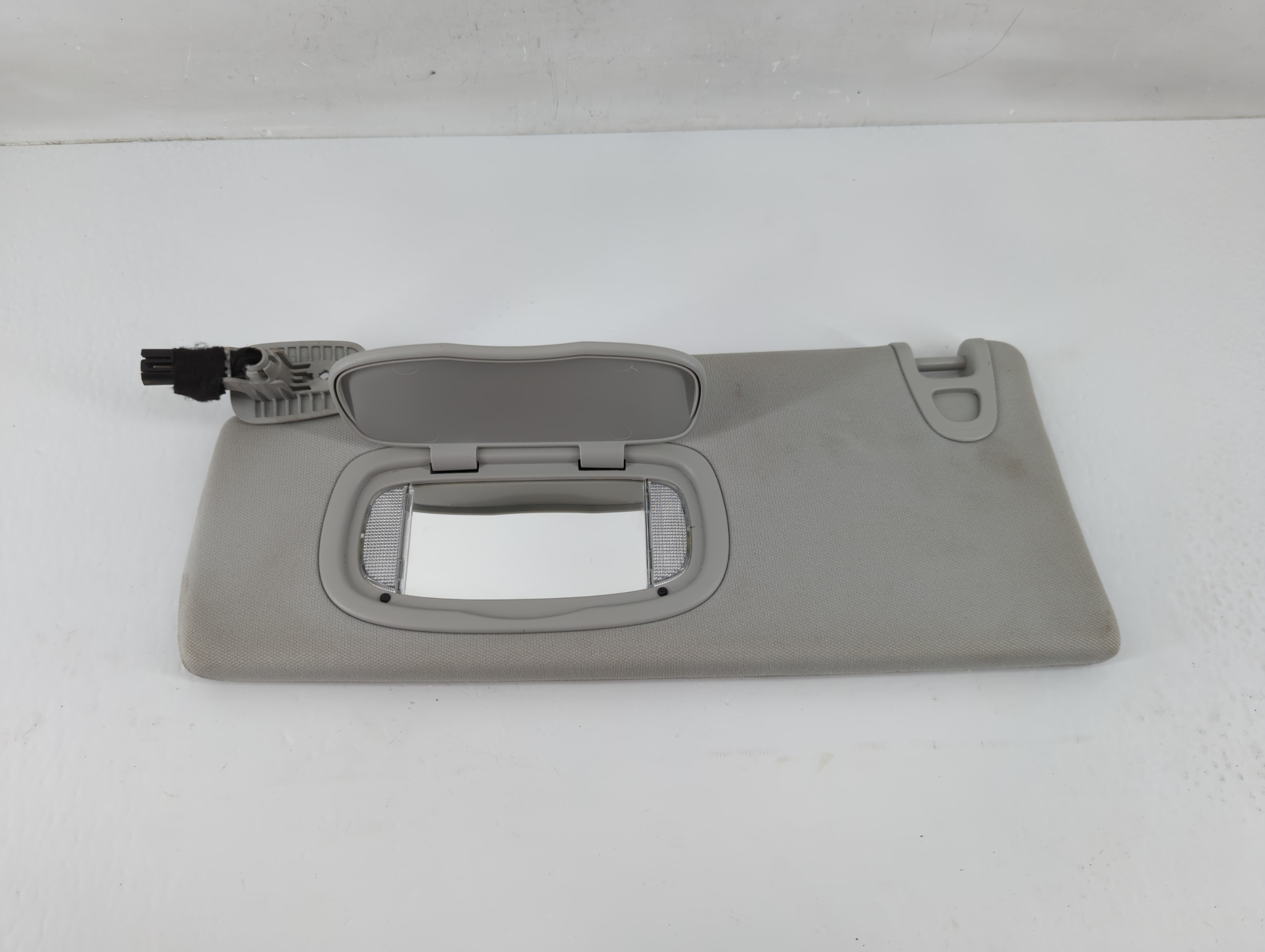 Picture of 2019-2022 Jeep Cherokee Driver Sun Visor Mirror Left Sunvisor Grey 1135729