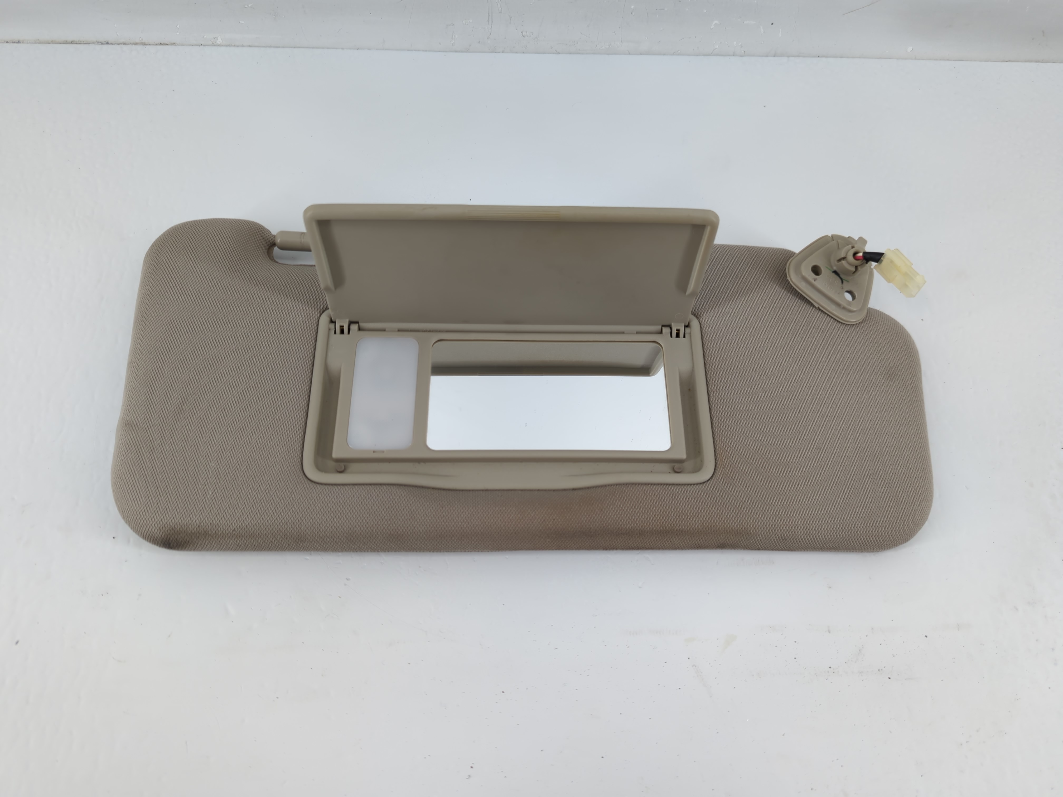 Picture of 2009-2014 Nissan Murano Passenger Sun Visor Mirror Right Sunvisor 1136154