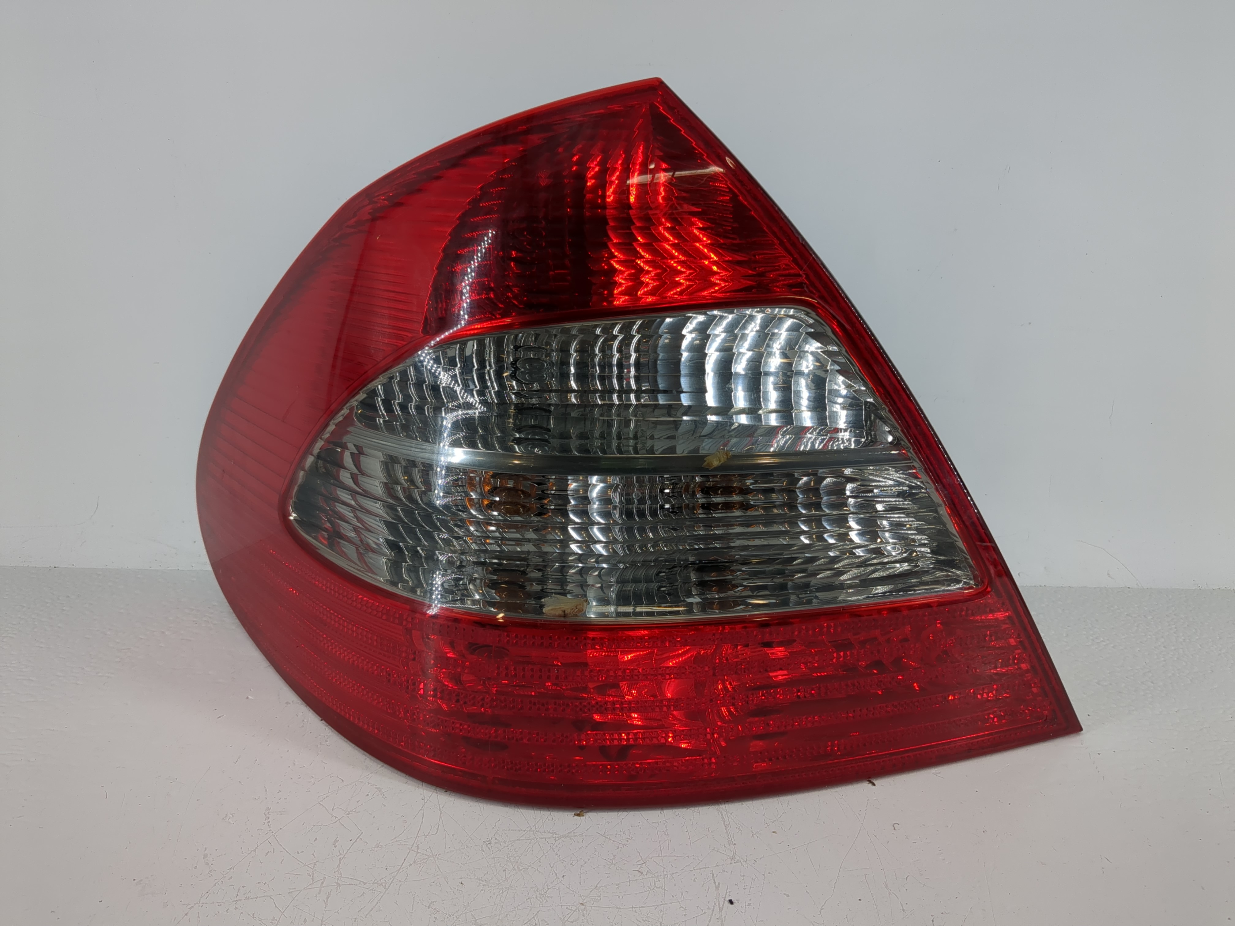 Picture of 2007-2009 Mercedes-benz E320 Driver Left Side Tail Light Taillight Oem 1136342