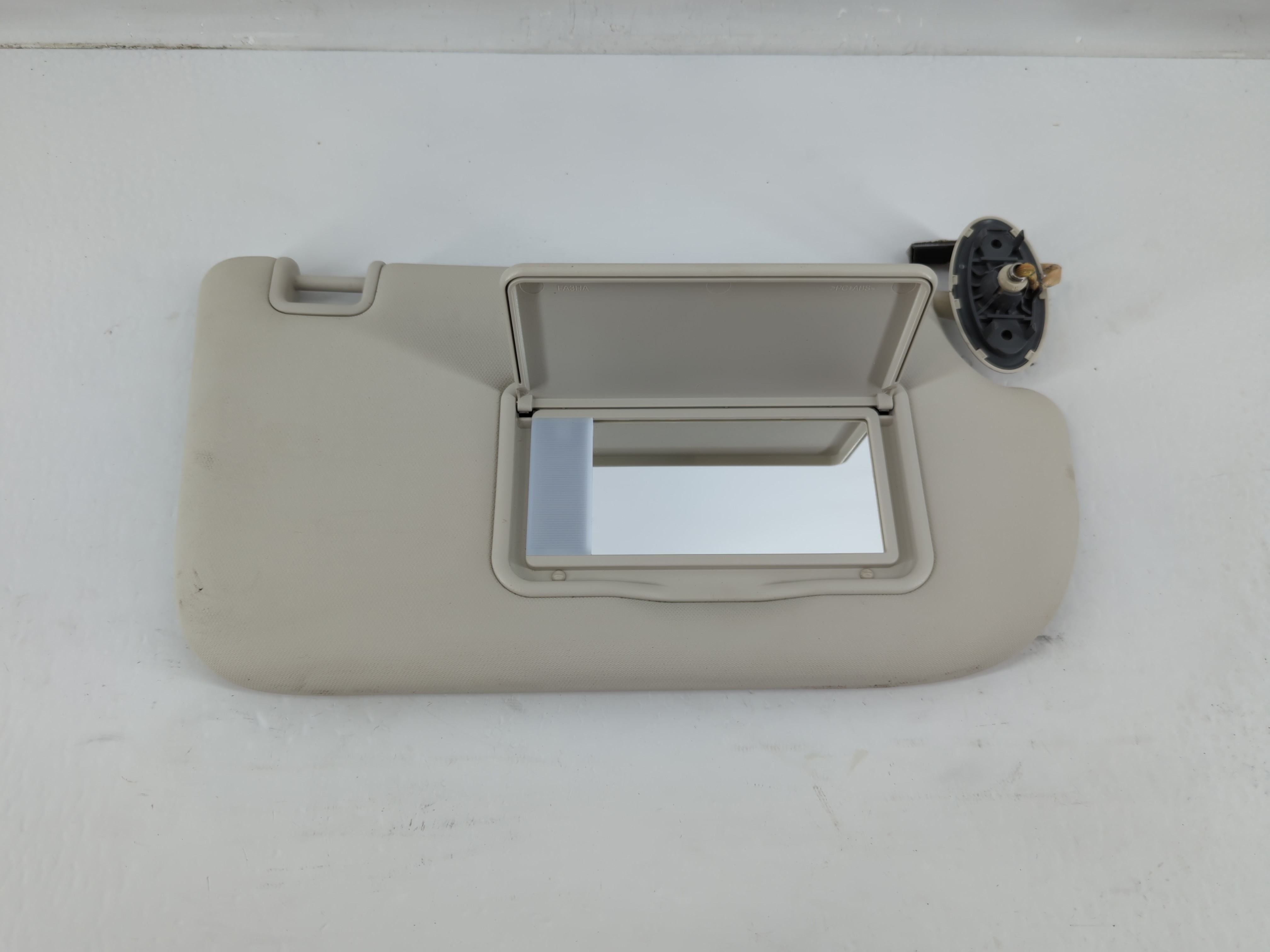 Picture of 2013-2019 Ford Escape Passenger Sun Visor Mirror Right Sunvisor Ivory 1136355