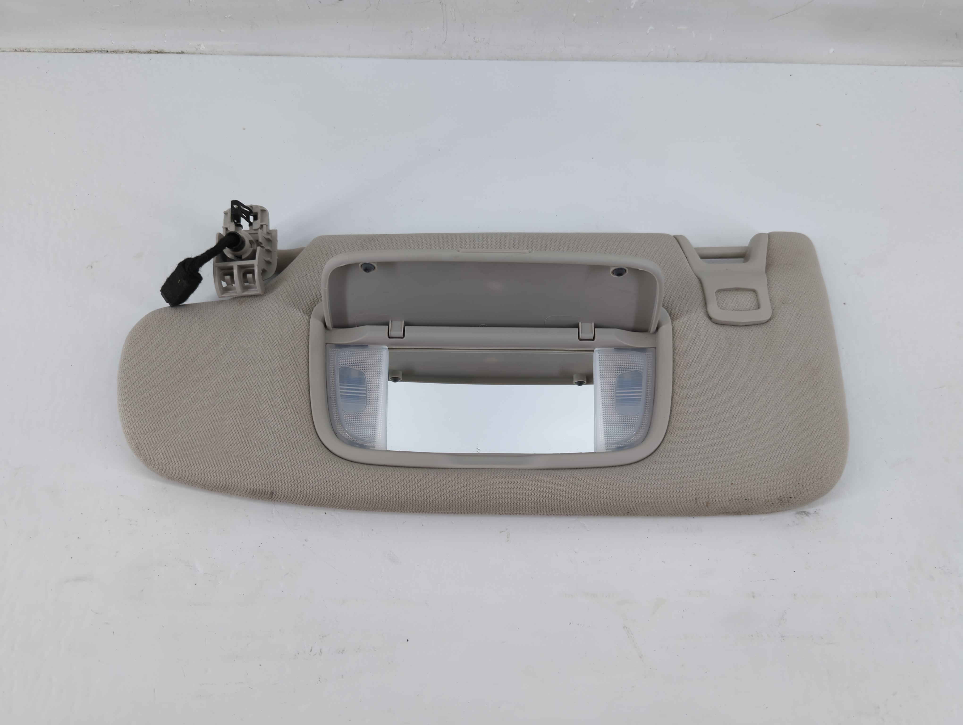 Picture of 2015-2016 Ford Fusion Driver Sun Visor Mirror Left Sunvisor Grey 1136363