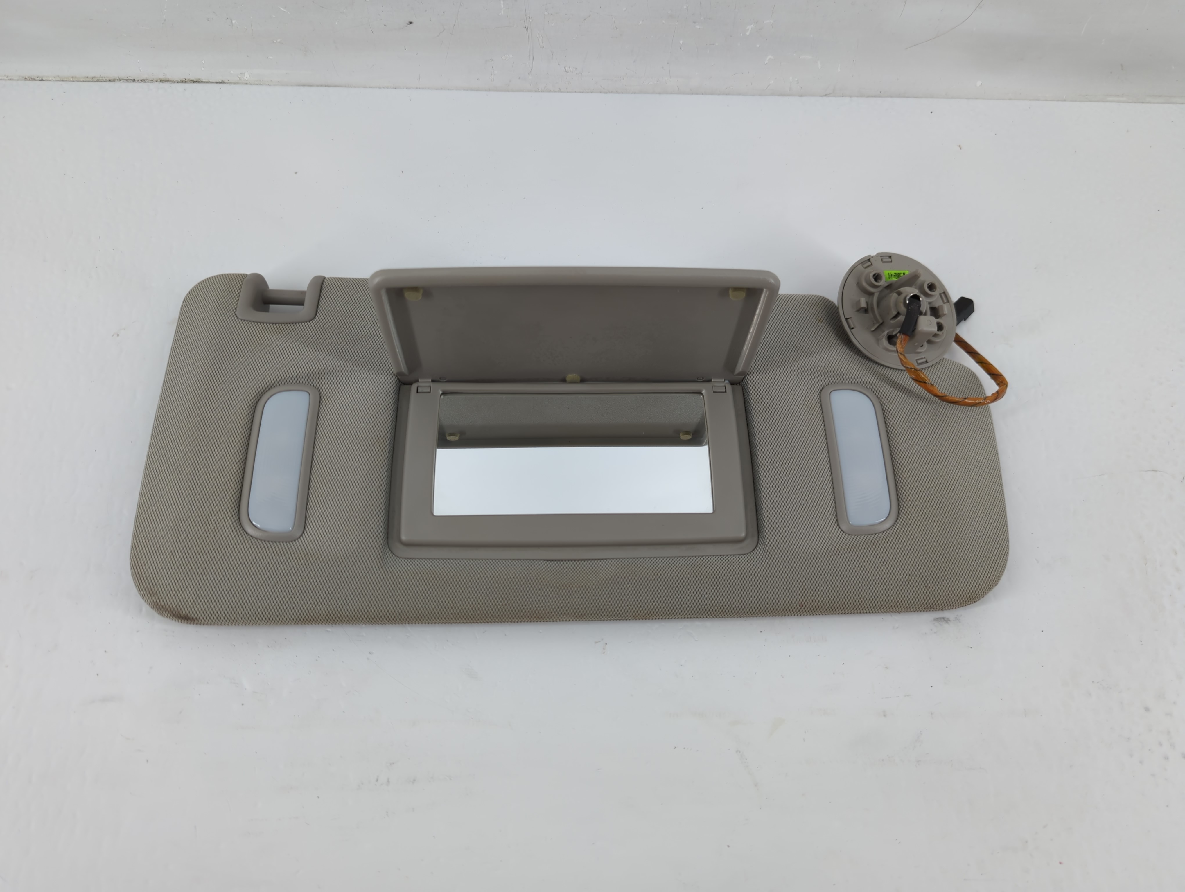 Picture of 2010-2017 Gmc Terrain Passenger Sun Visor Mirror Right Sunvisor Grey 1136365