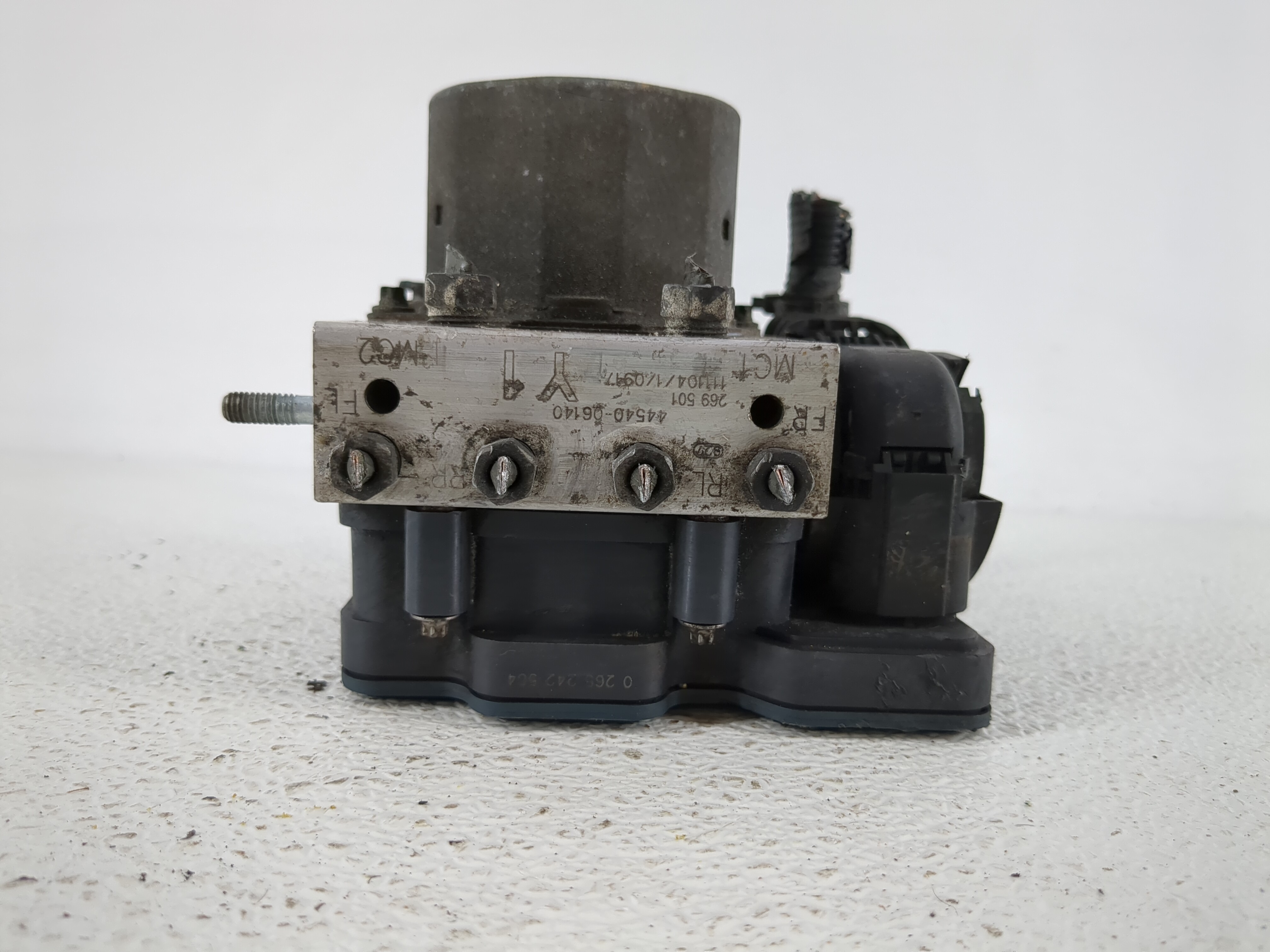 Picture of 2012-2012 Toyota Camry Abs Pump Control Module 1136677