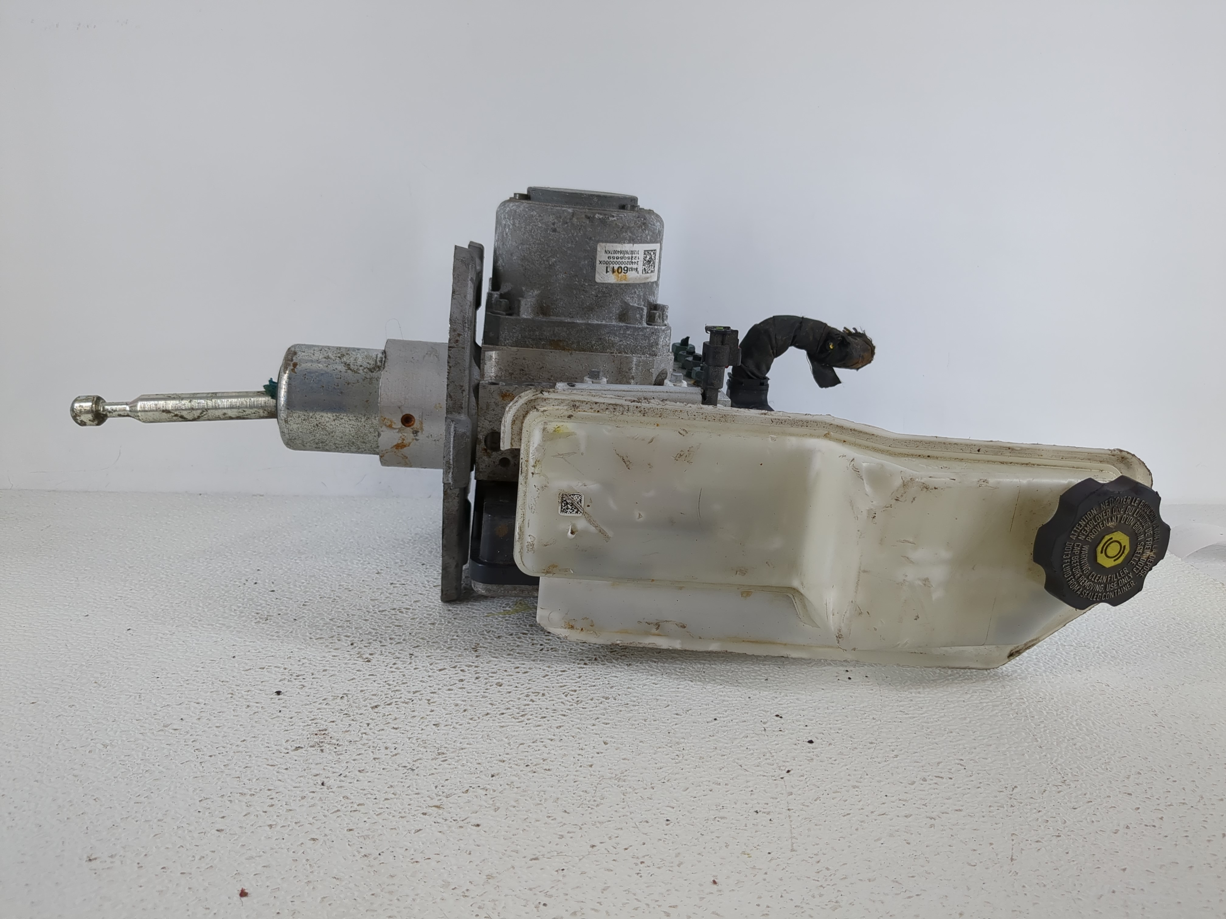 Picture of 2018-2020 Cadillac Xt5 Abs Pump Control Module 1137045