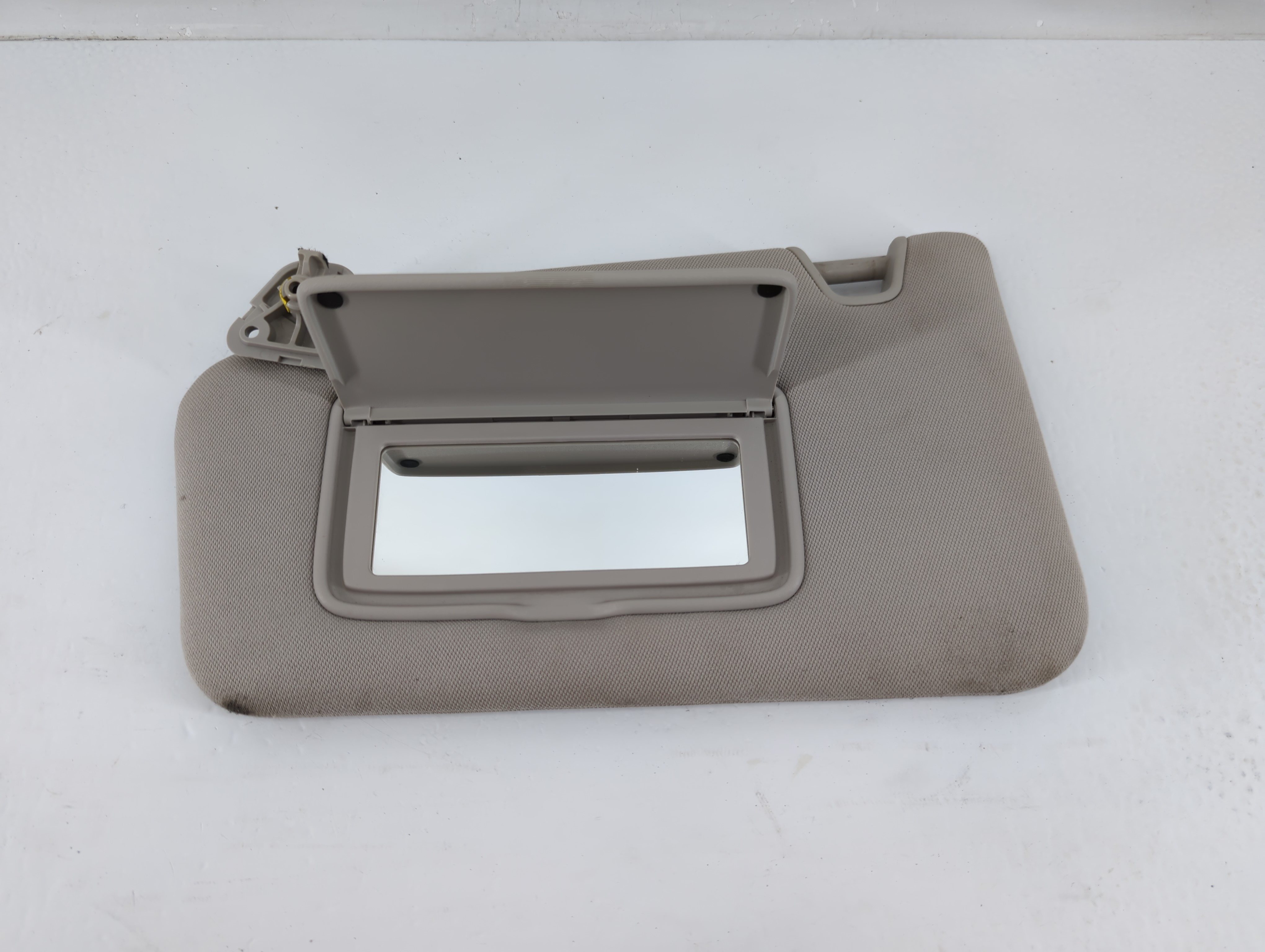Picture of 2014-2014 Nissan Juke Driver Sun Visor Mirror Left Sunvisor Grey 1137062