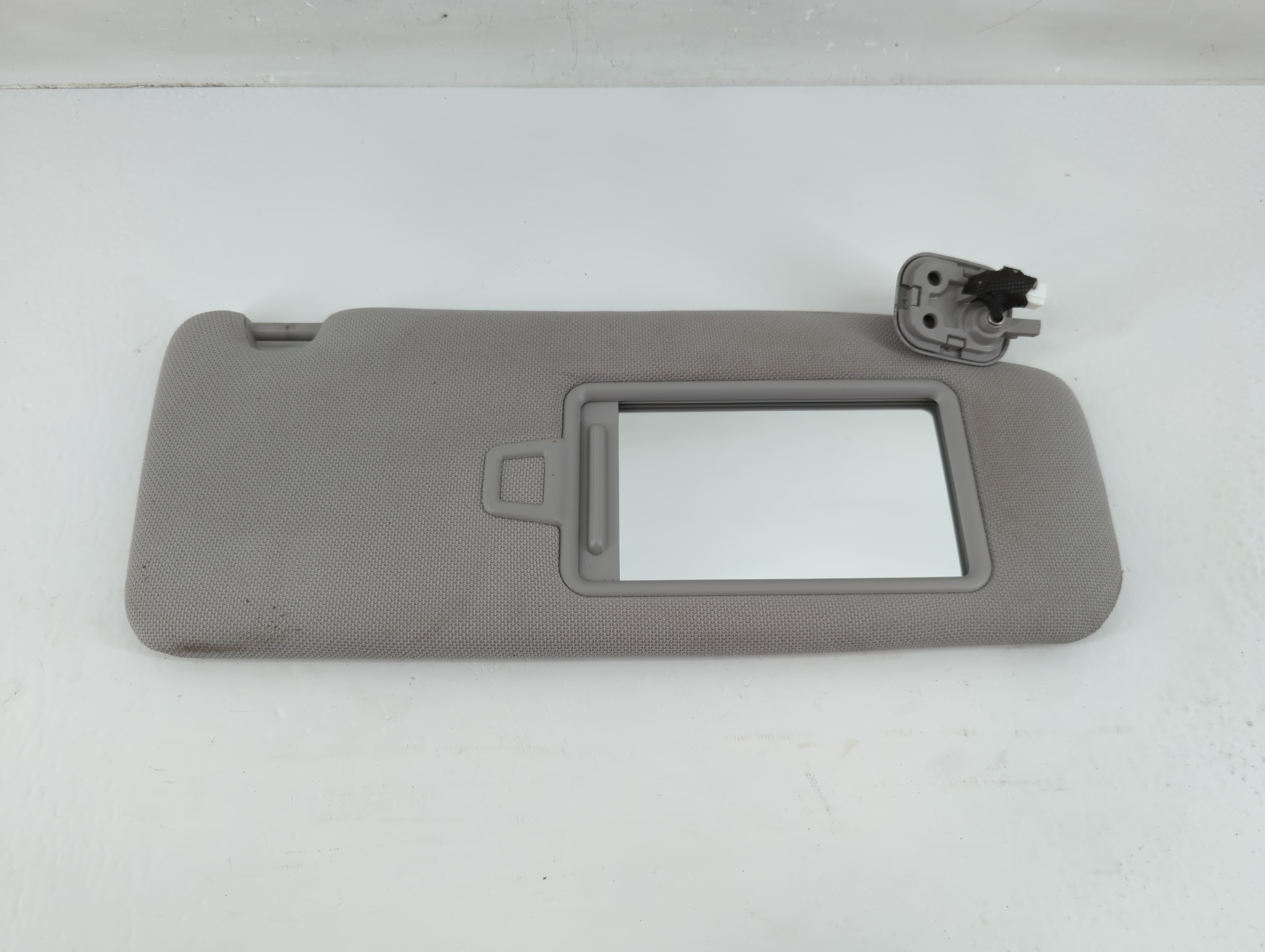 Picture of 2016-2019 Hyundai Sonata Passenger Sun Visor Mirror Right Sunvisor Grey 1137085