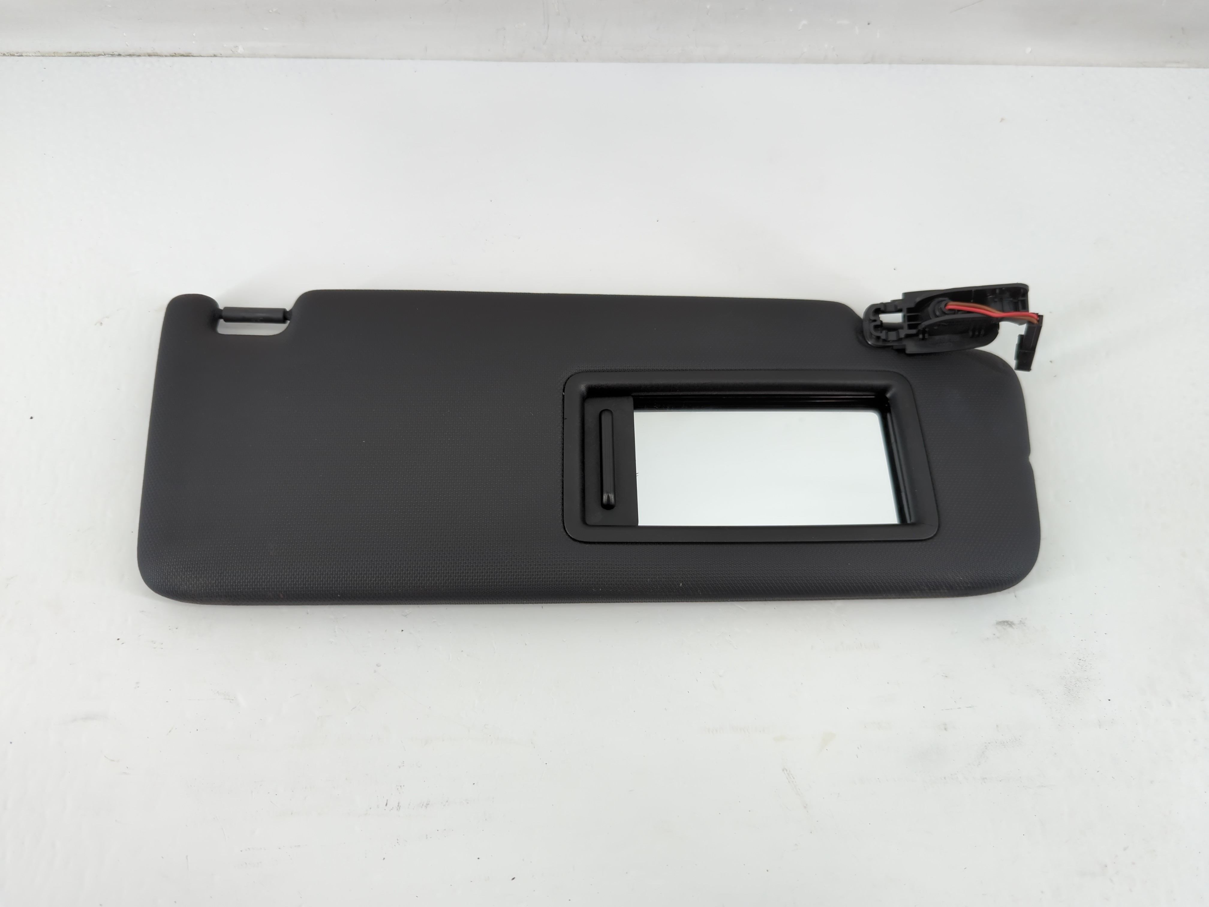 Picture of 2016-2016 Audi A8 Passenger Sun Visor Mirror Right Sunvisor Black 1137105