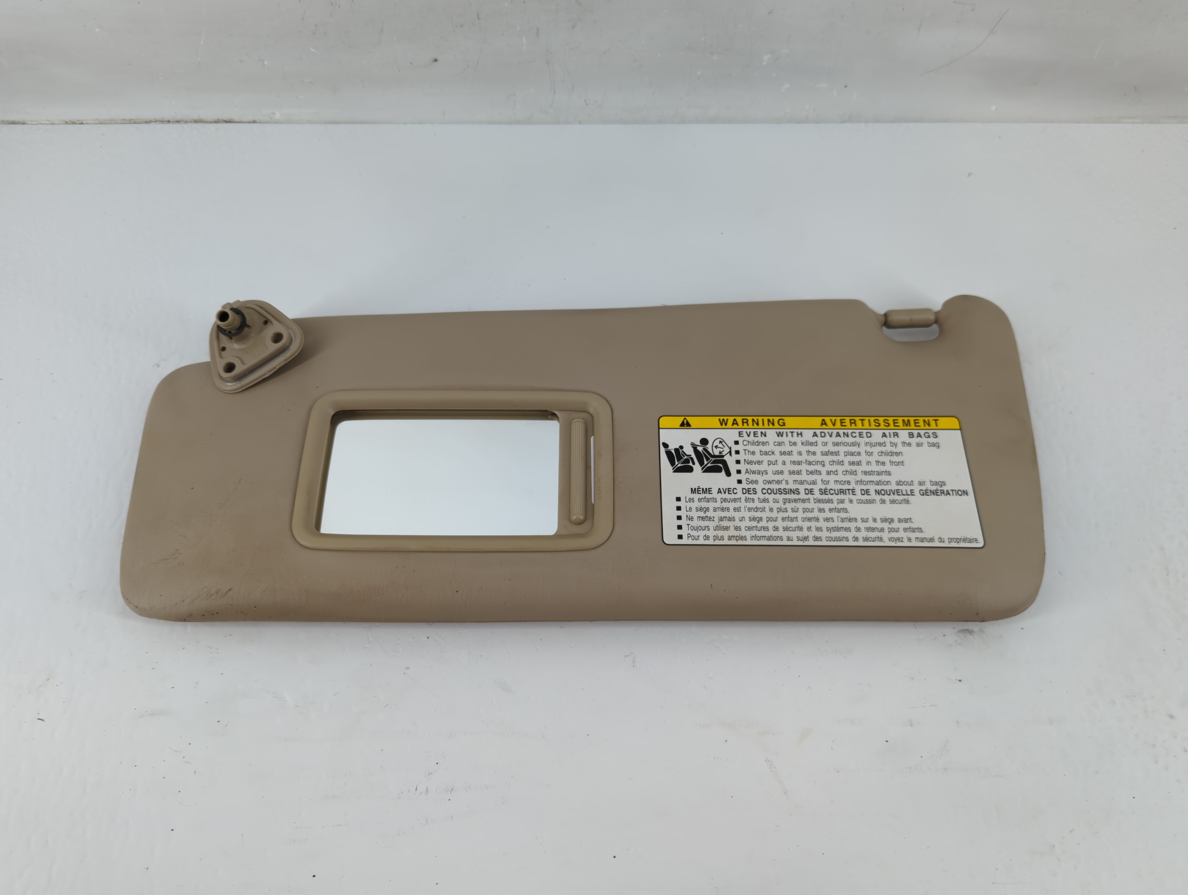 2004-2007 Toyota Highlander Driver Sun Visor Mirror Left Sunvisor 1137217 - Oemusedautoparts1.com