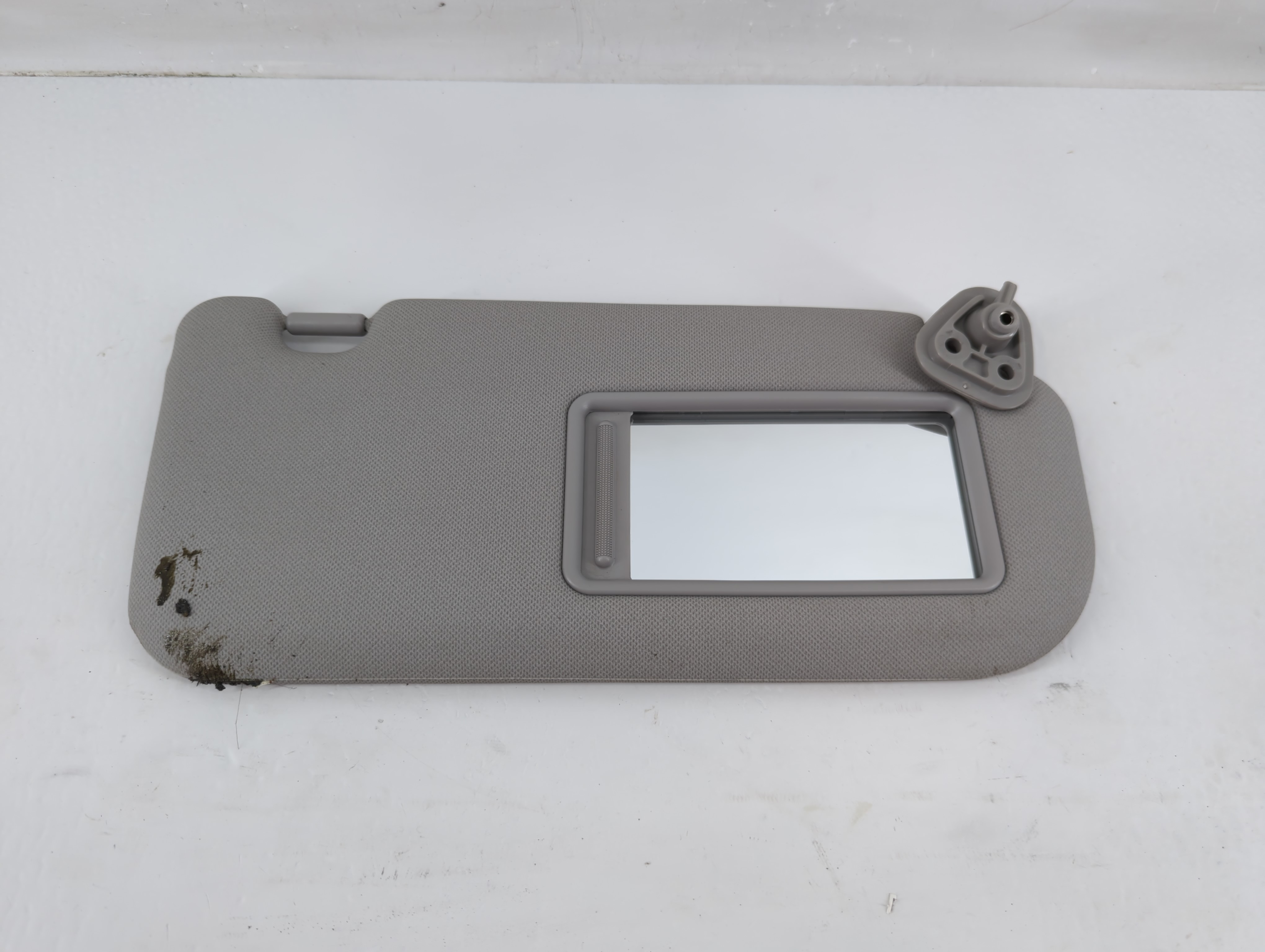 2010-2015 Hyundai Tucson Passenger Sun Visor Mirror Right Sunvisor Grey 1137240 - Oemusedautoparts1.com