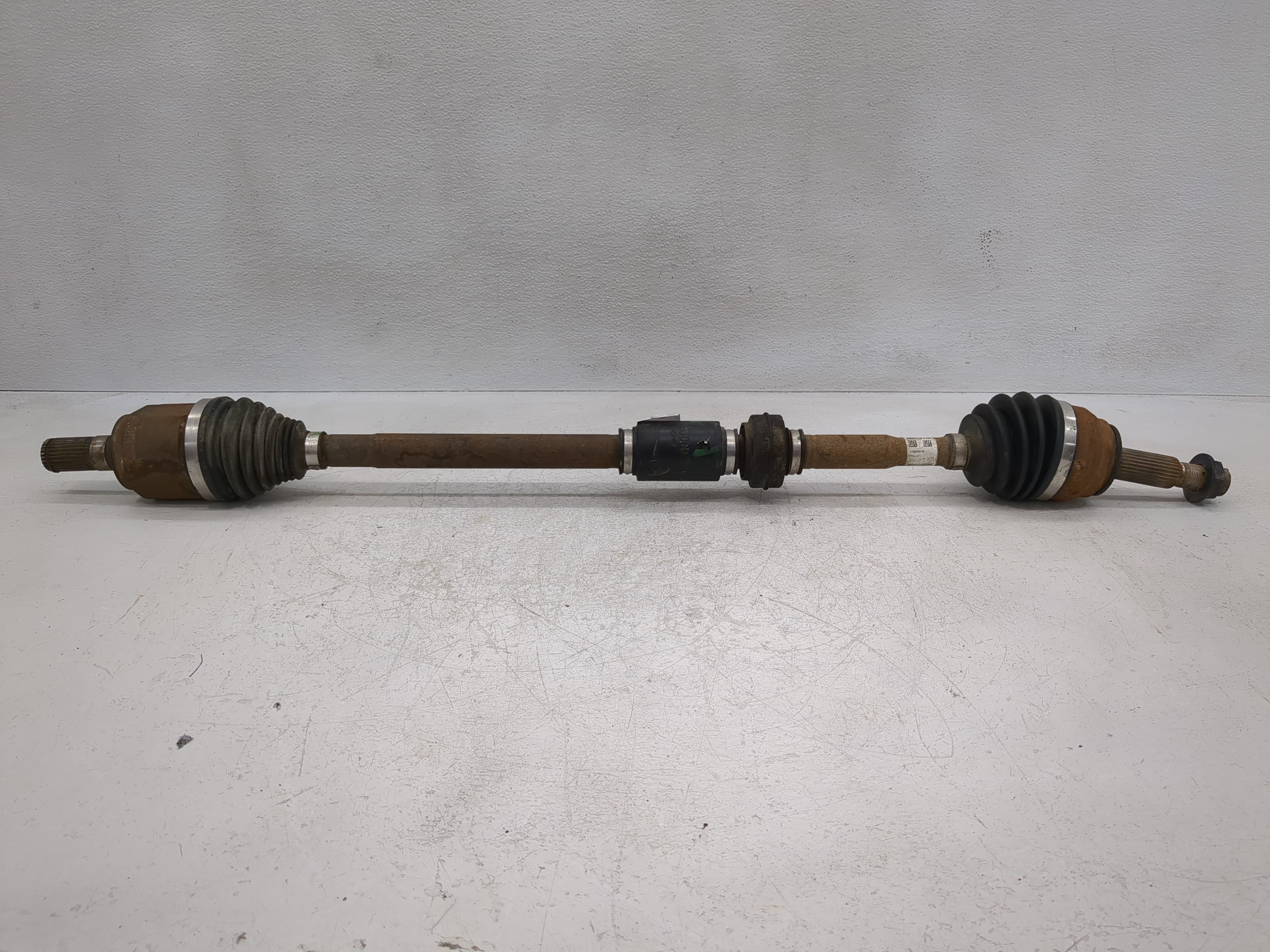 2017-2020 Hyundai Elantra Axle Shaft Front Passenger Cv C/v 1137452 - Oemusedautoparts1.com