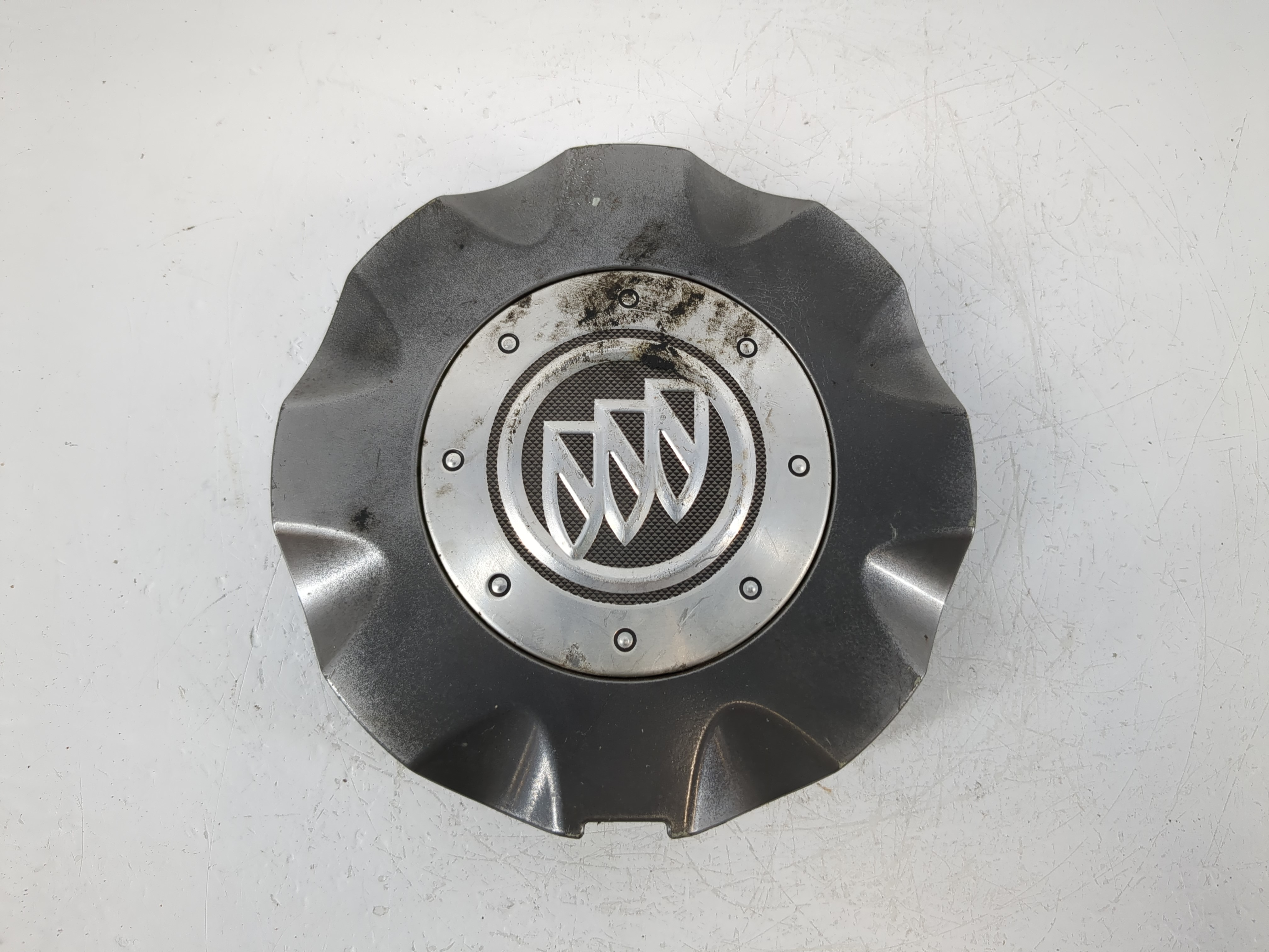 2005 Buick Lacrosse Center Cap Oem 1137458 - Oemusedautoparts1.com