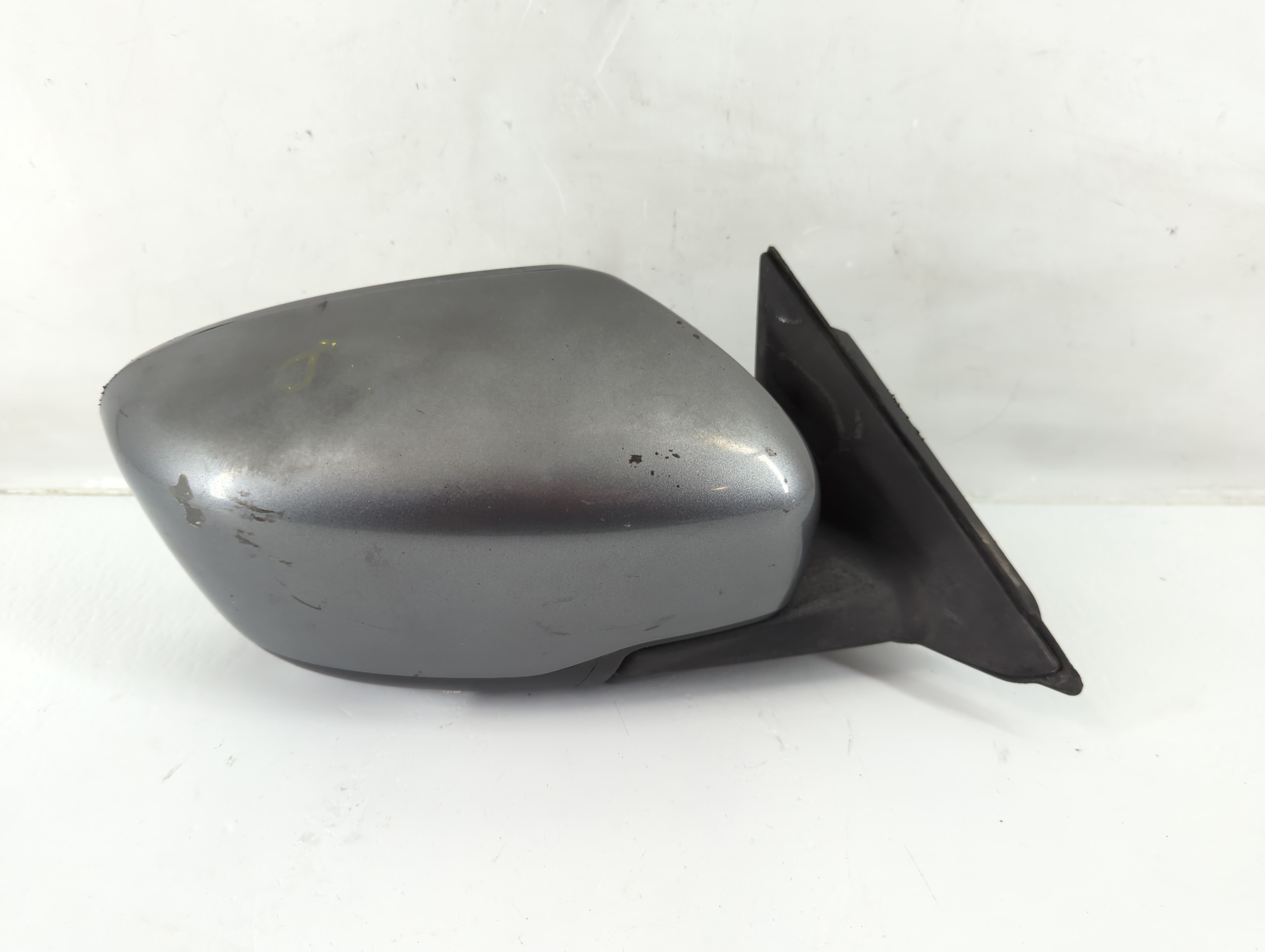 Picture of 2014-2016 Nissan Rogue Passenger Right Side View Power Door Mirror Gray 1137534