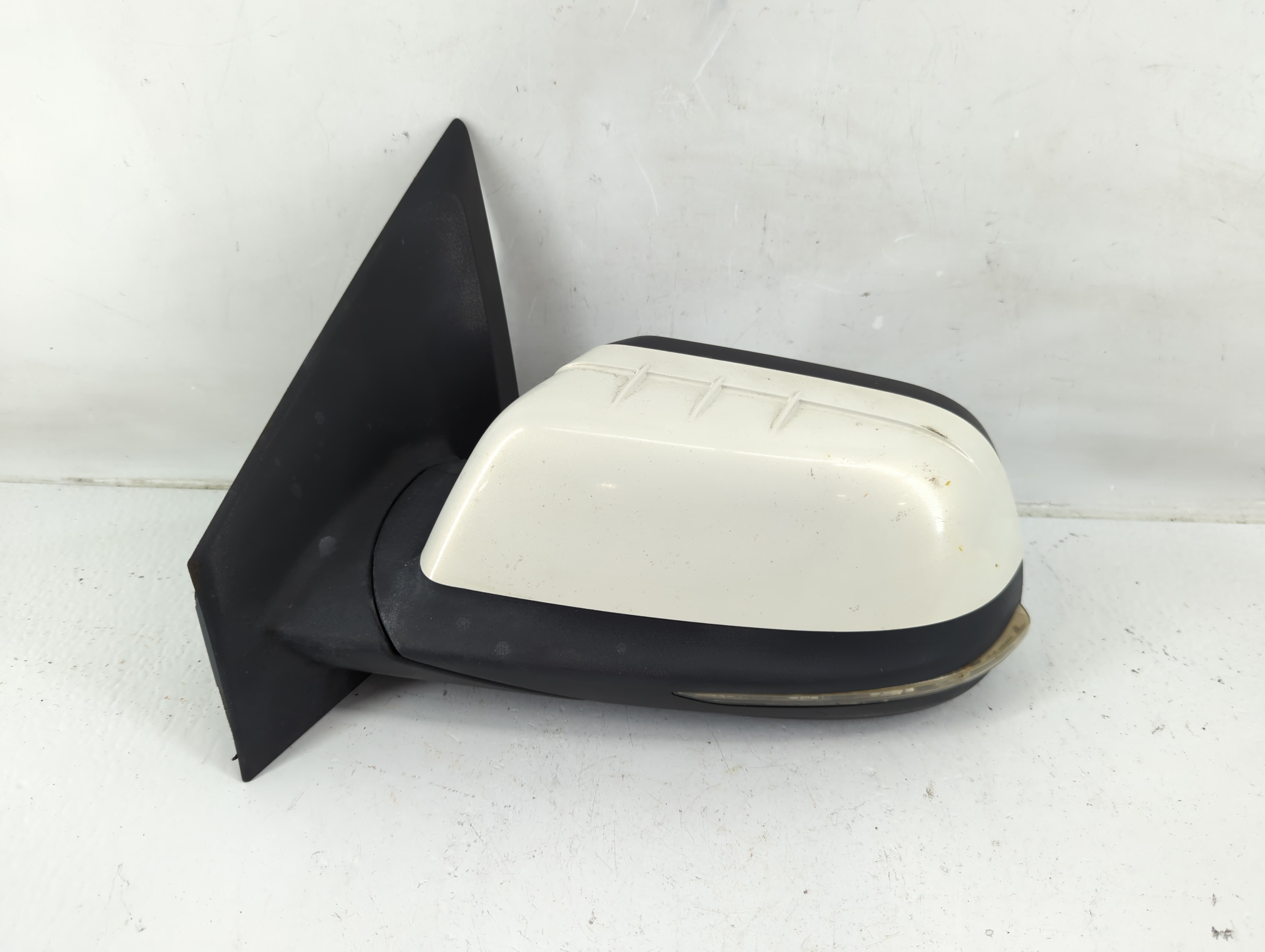 2012-2015 Lincoln Mkx Driver Left Side View Power Door Mirror White 1137656 - Oemusedautoparts1.com