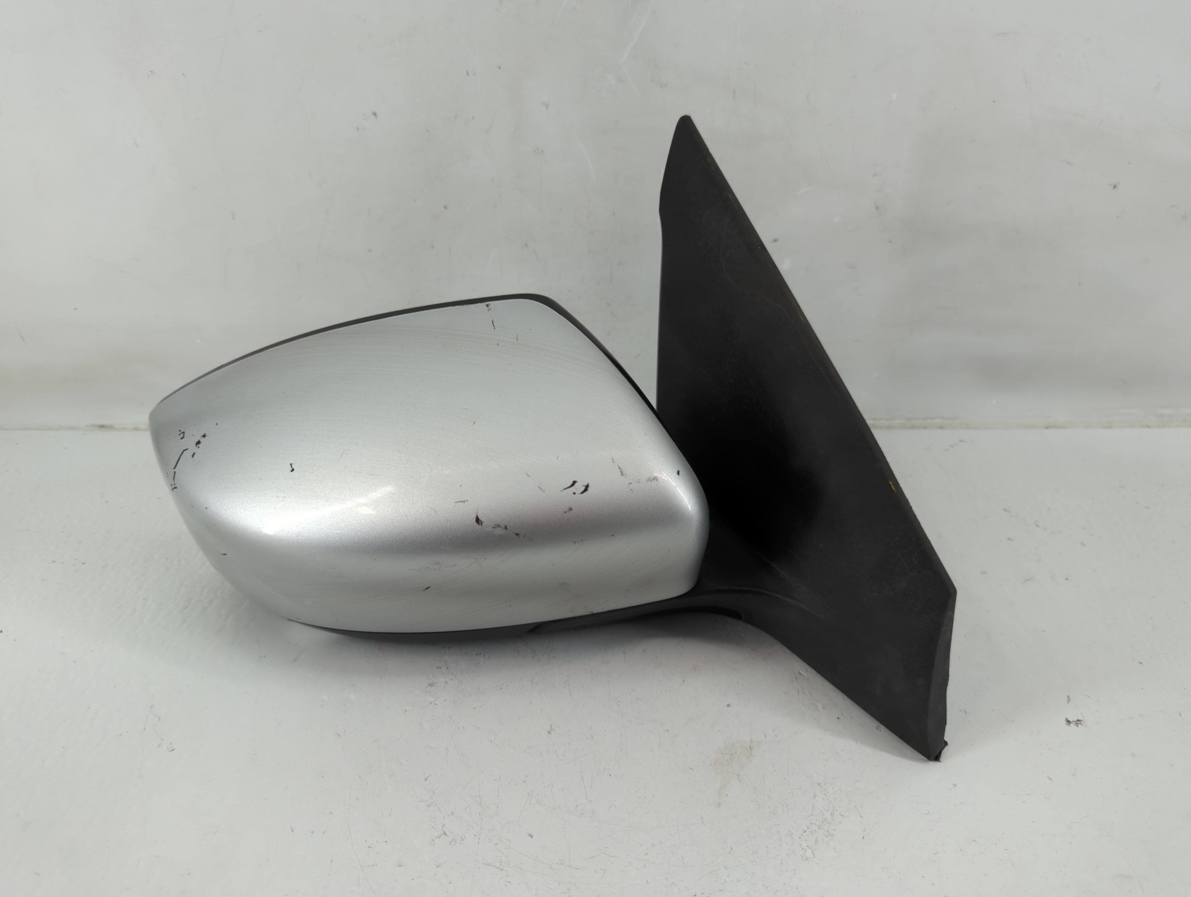 Picture of 2013-2015 Nissan Sentra Passenger Right Side View Power Door Mirror 1137702