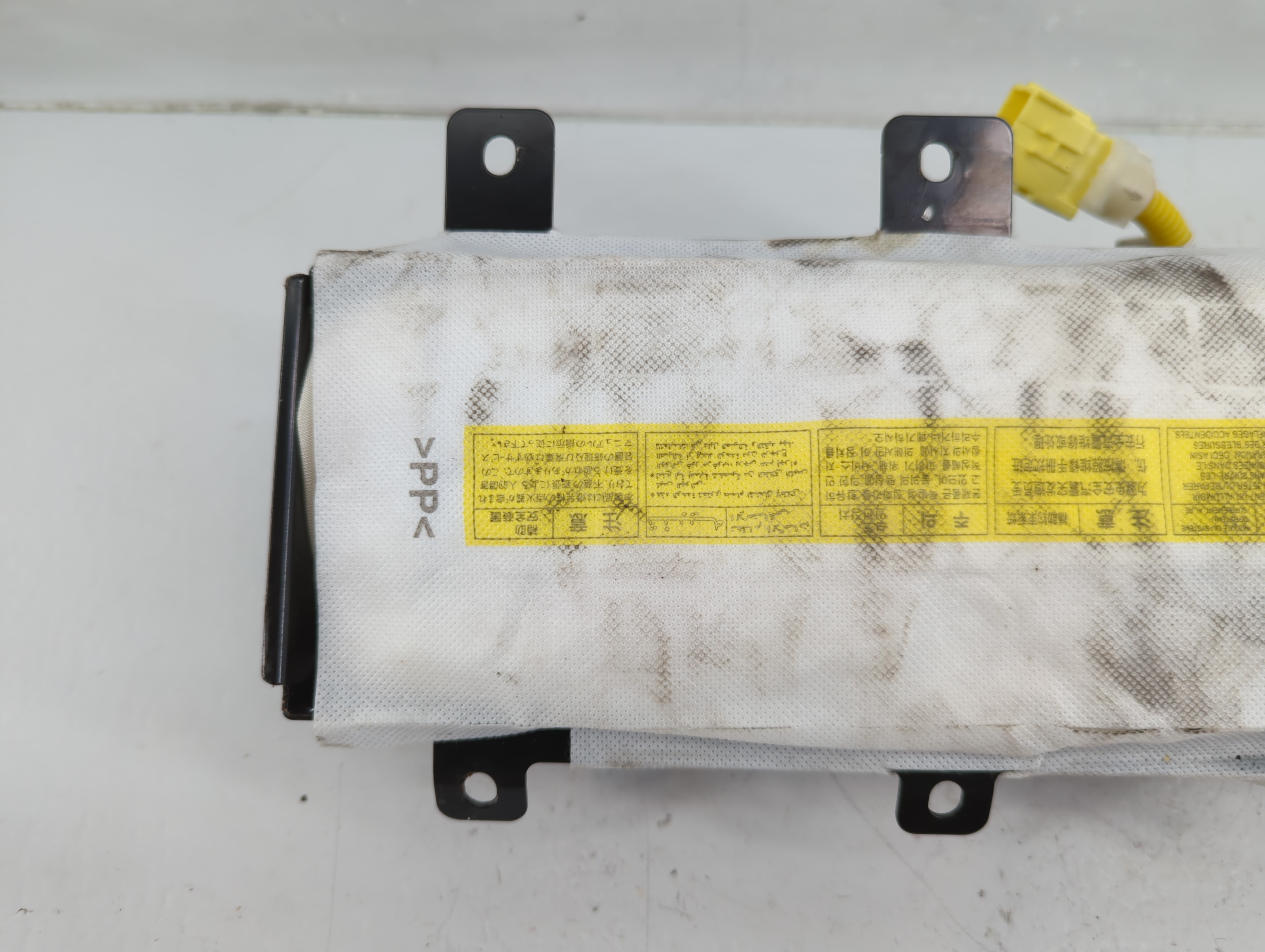Picture of 2013-2016 Hyundai Genesis Air Bag Passenger Right Dashboard Oem 1137839