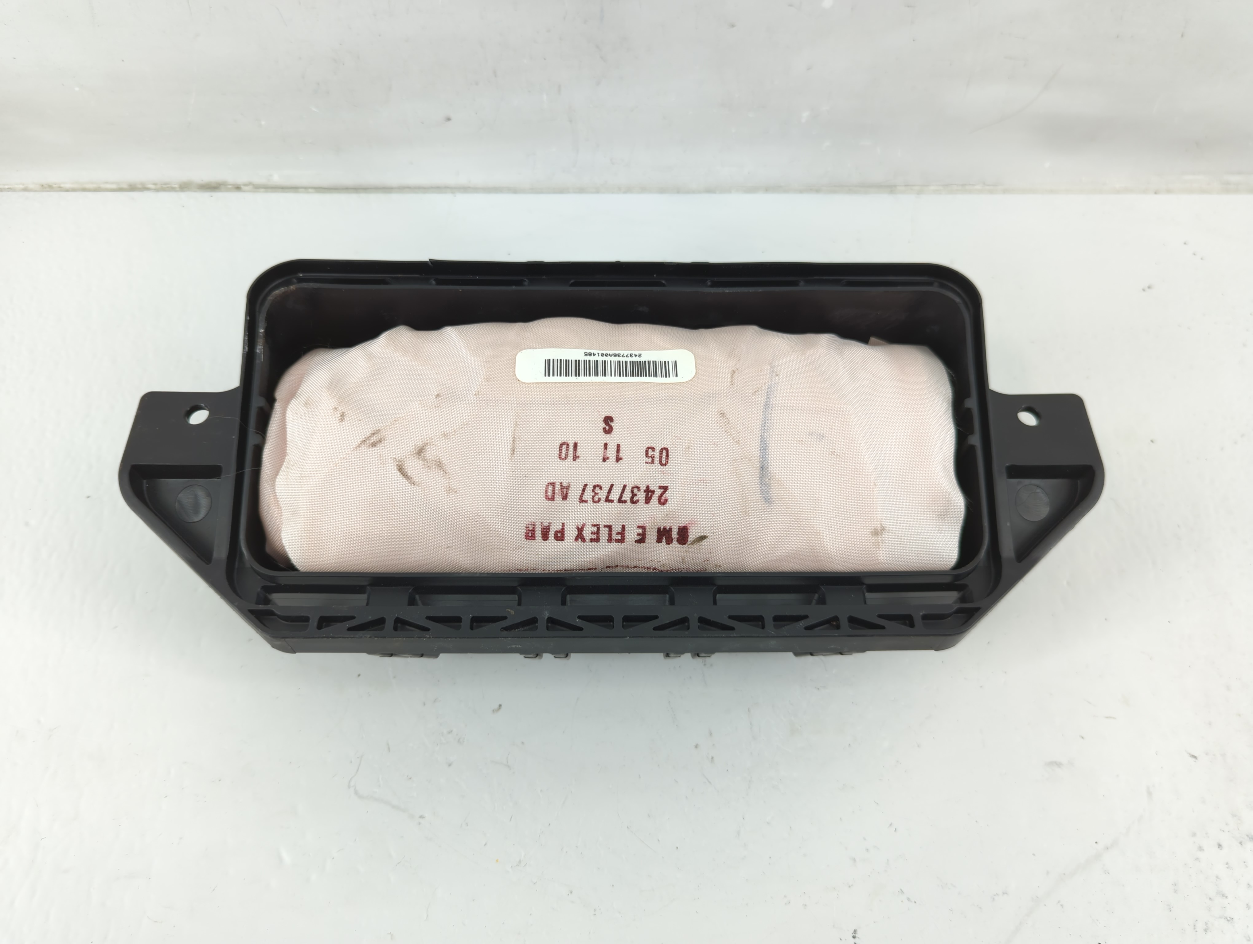 Picture of 2011-2011 Chevrolet Volt Air Bag Passenger Right Dashboard Oem 1137846