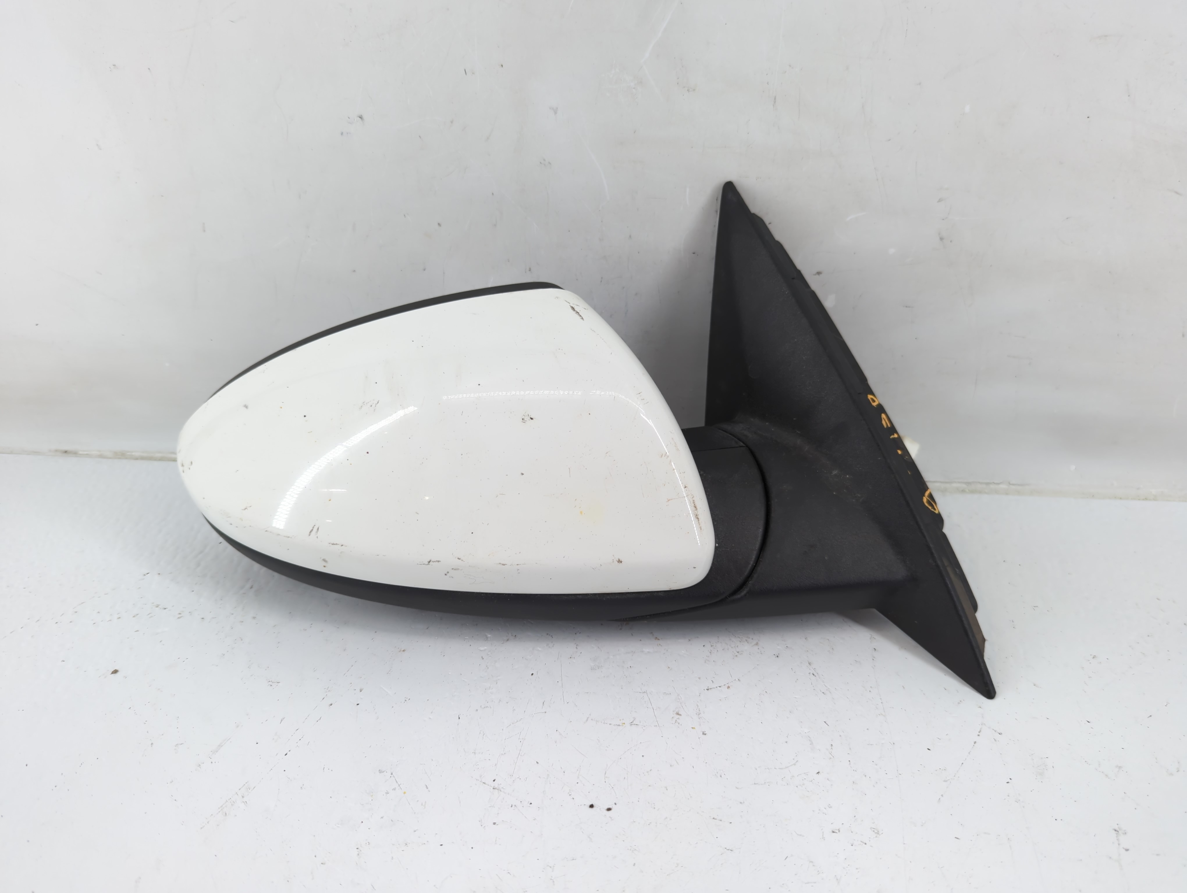 2019-2022 Kia Forte Passenger Right Side View Power Door Mirror White 1138577 - Oemusedautoparts1.com