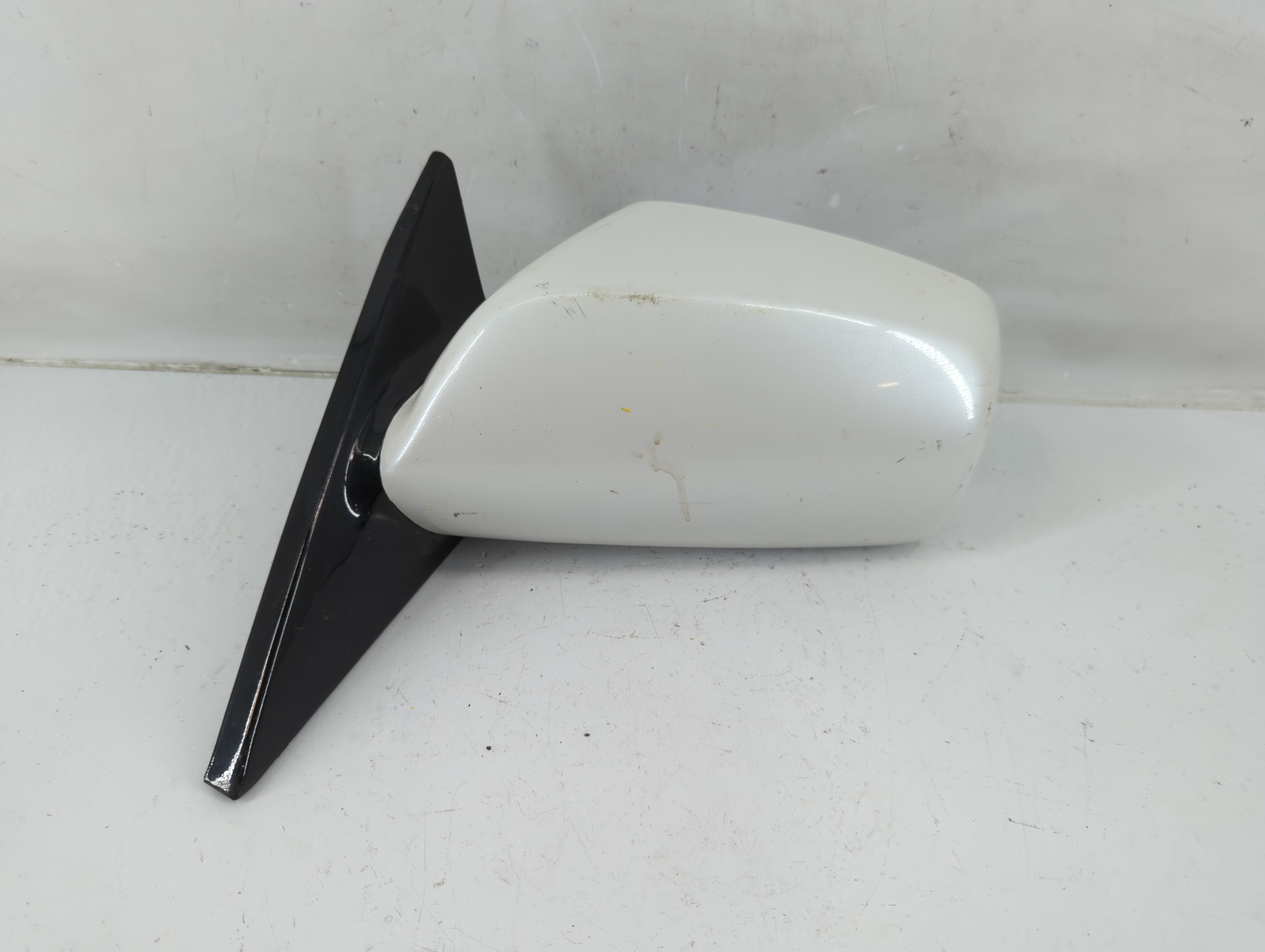 Picture of 2004-2008 Toyota Solara Driver Left Side View Power Door Mirror White 1138579