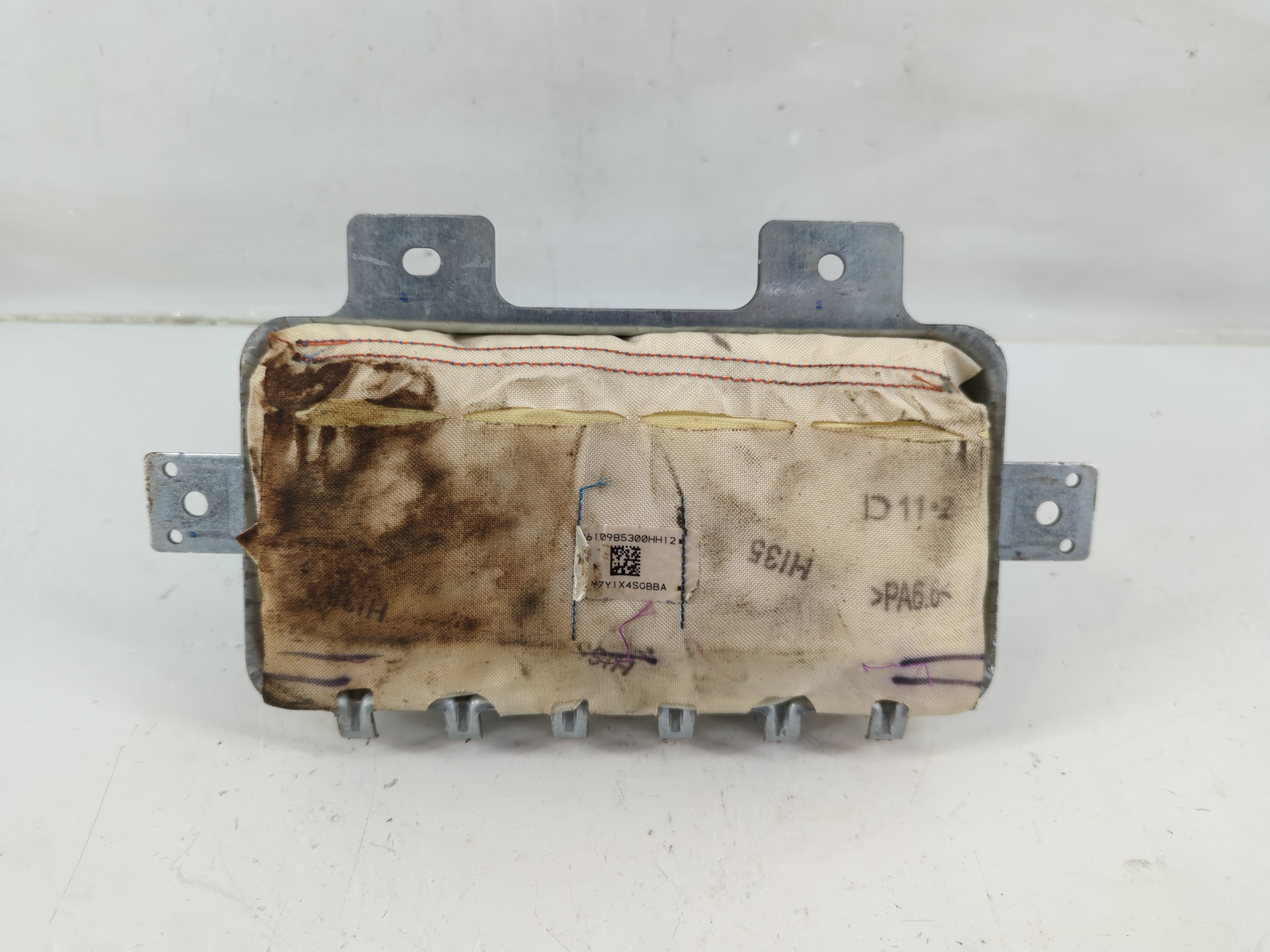 2011-2013 Kia Sorento Air Bag Passenger Right Dashboard Oem 1138764 - Oemusedautoparts1.com